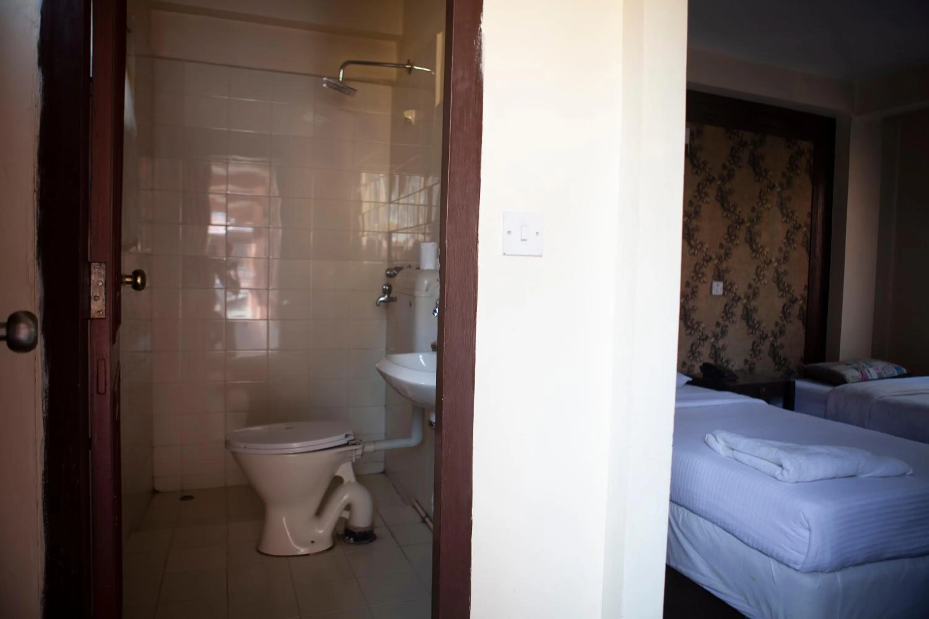 Shower in Hotel Northfield