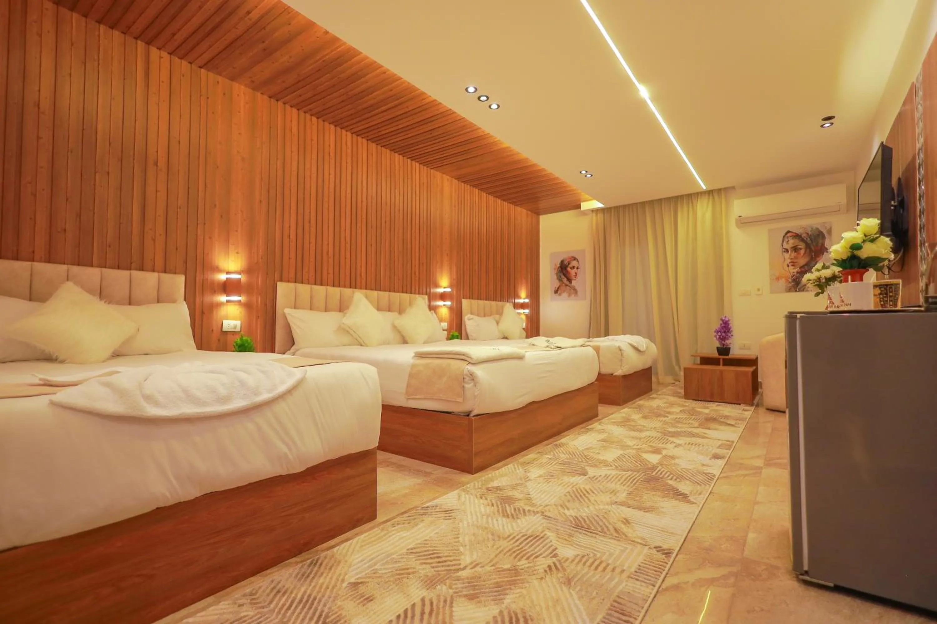 Photo of the whole room, Bed in The Muse Pyramids INN