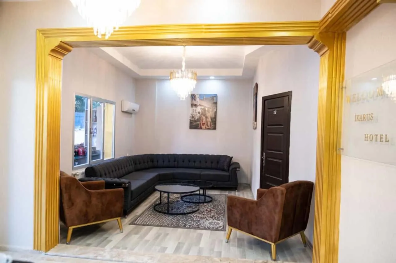 İkarus Hotel