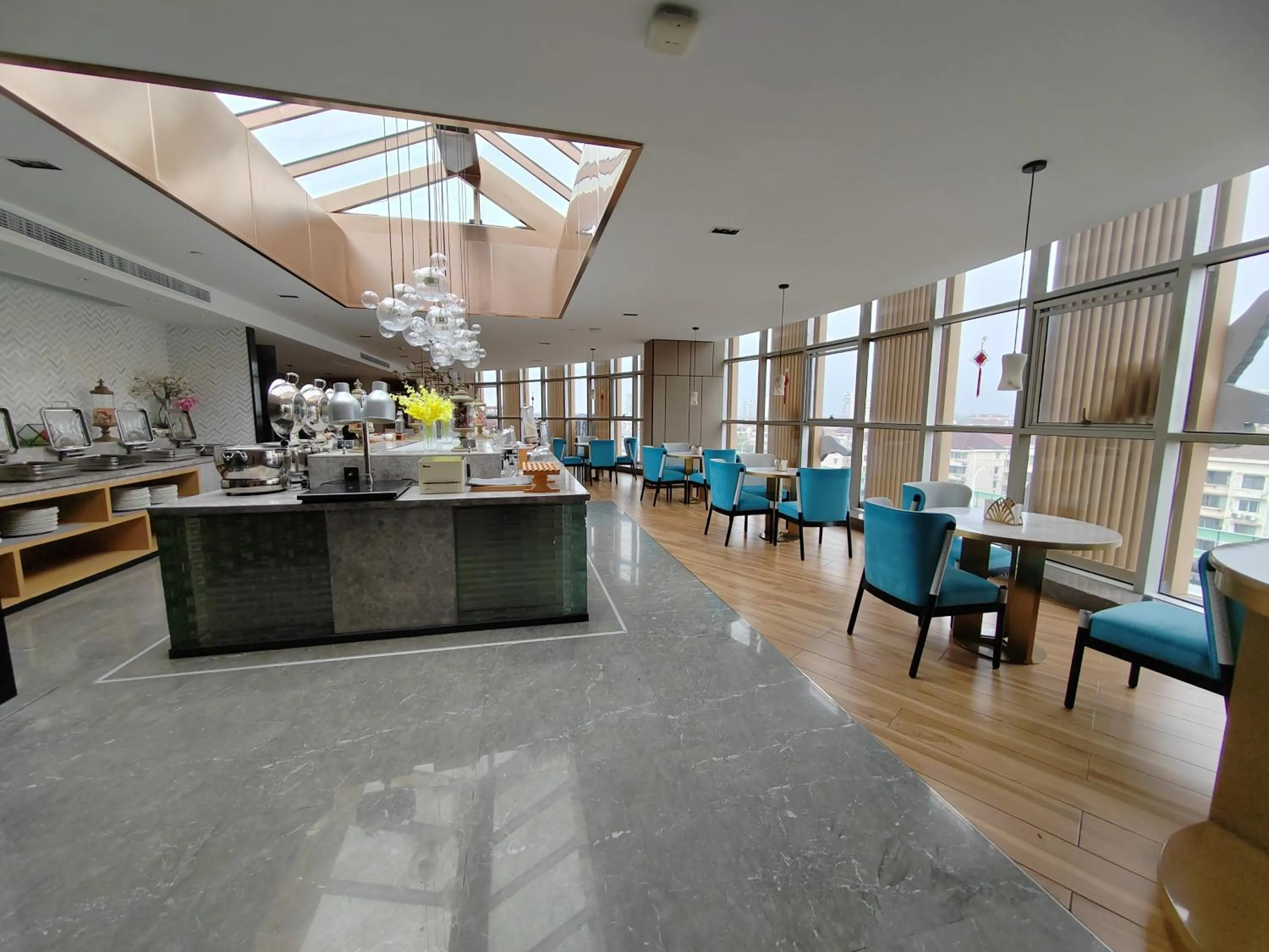 Restaurant/places to eat in Tuke China Hotel Shanghai Hongqiao Airport