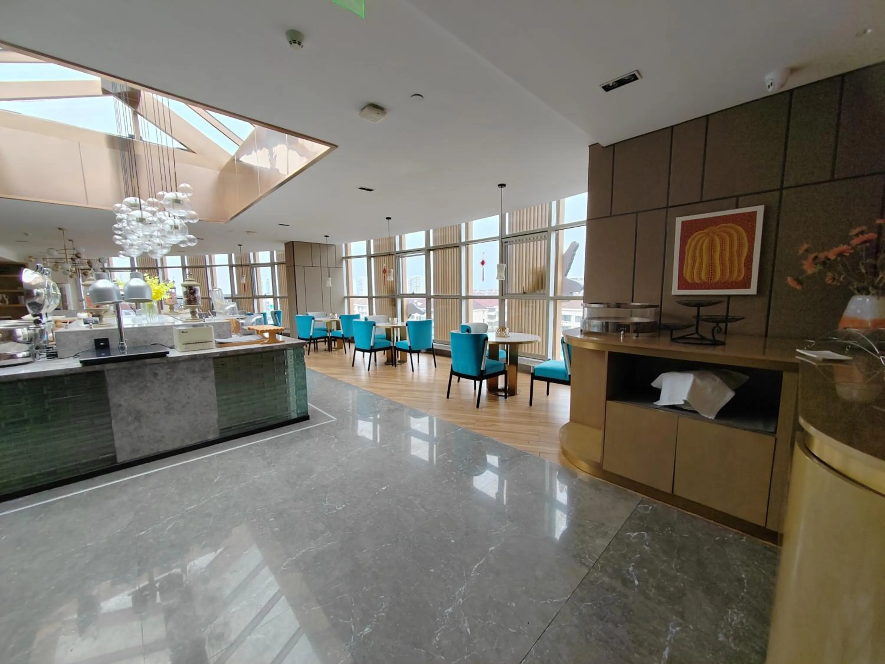 Restaurant/places to eat in Tuke China Hotel Shanghai Hongqiao Airport