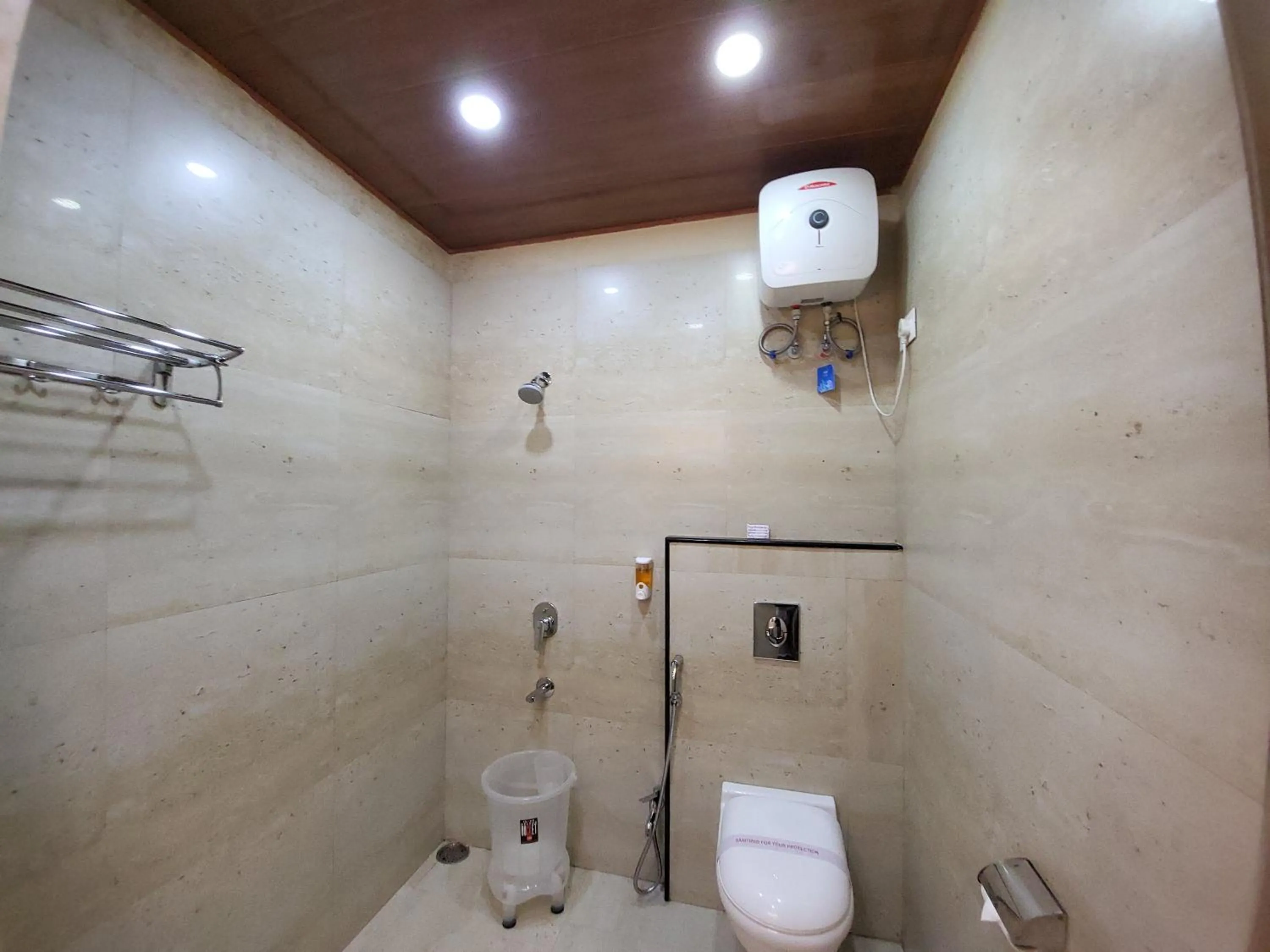 Shower in The Revett