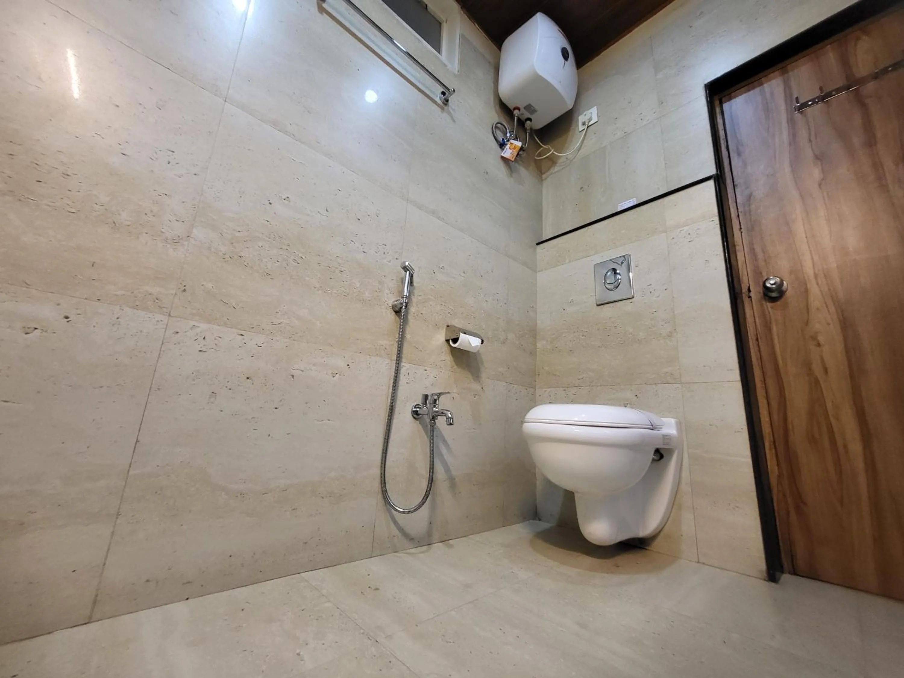 Toilet in The Revett