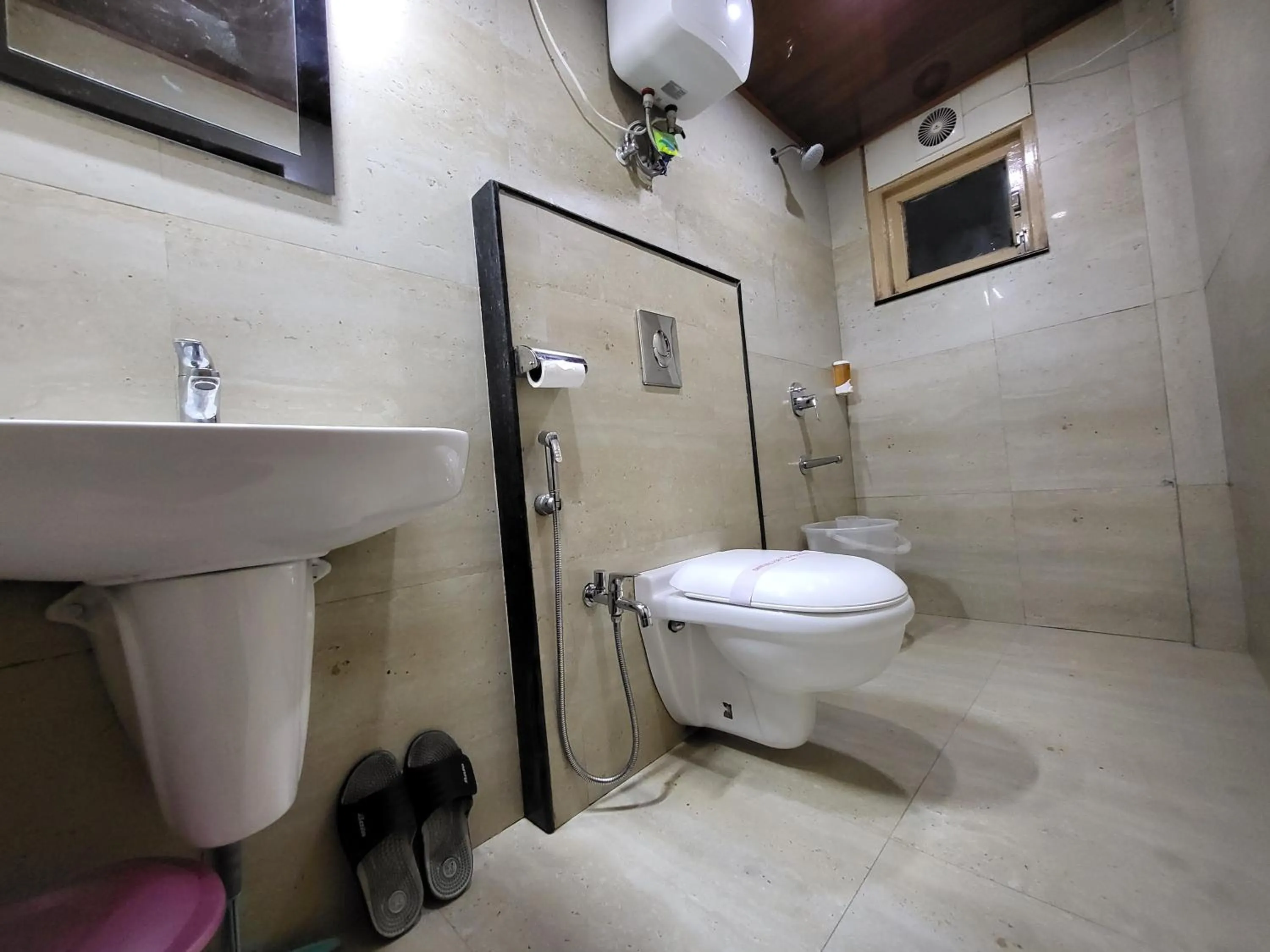 Shower in The Revett