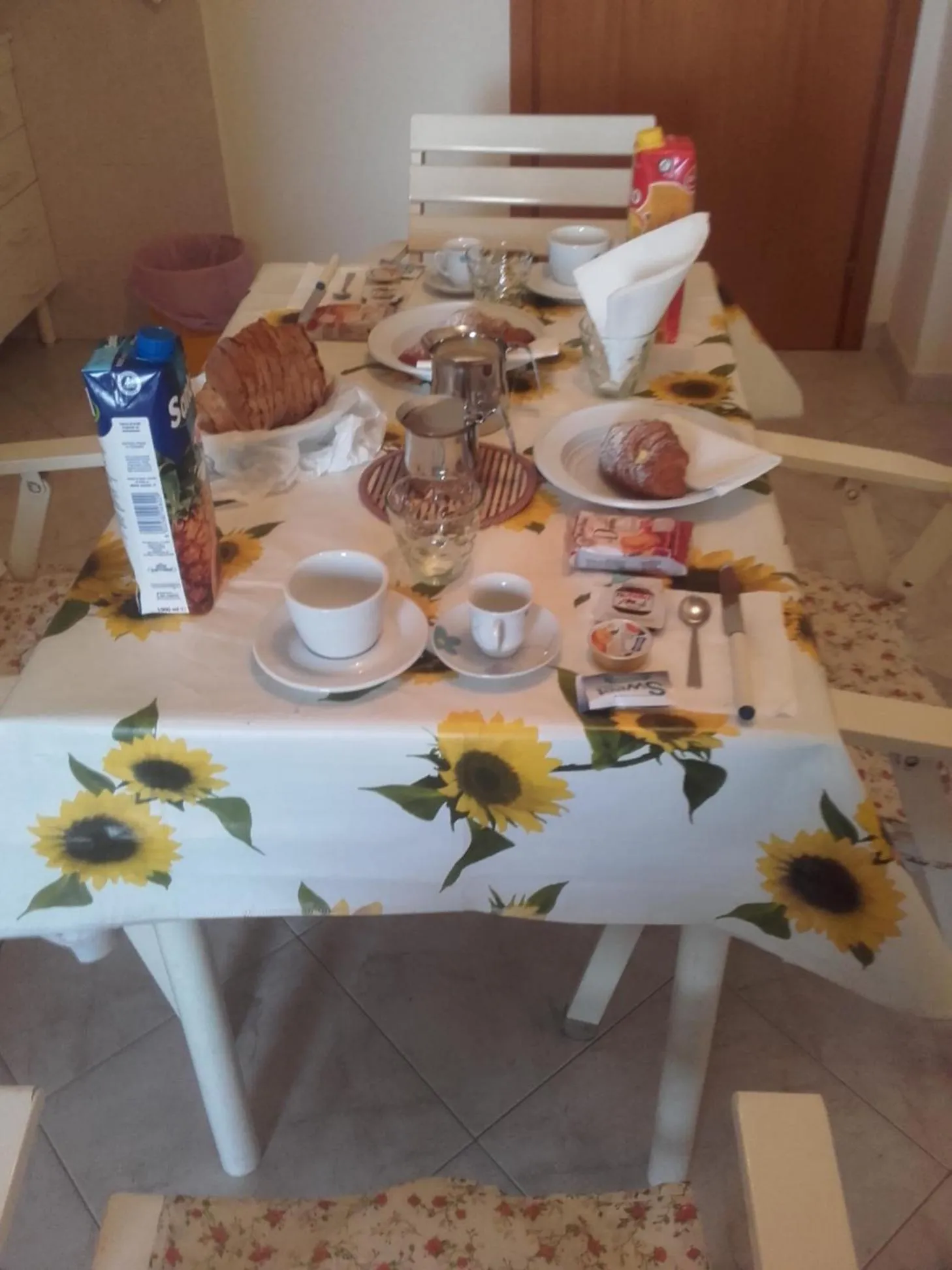 Communal kitchen in Home Sweet Home