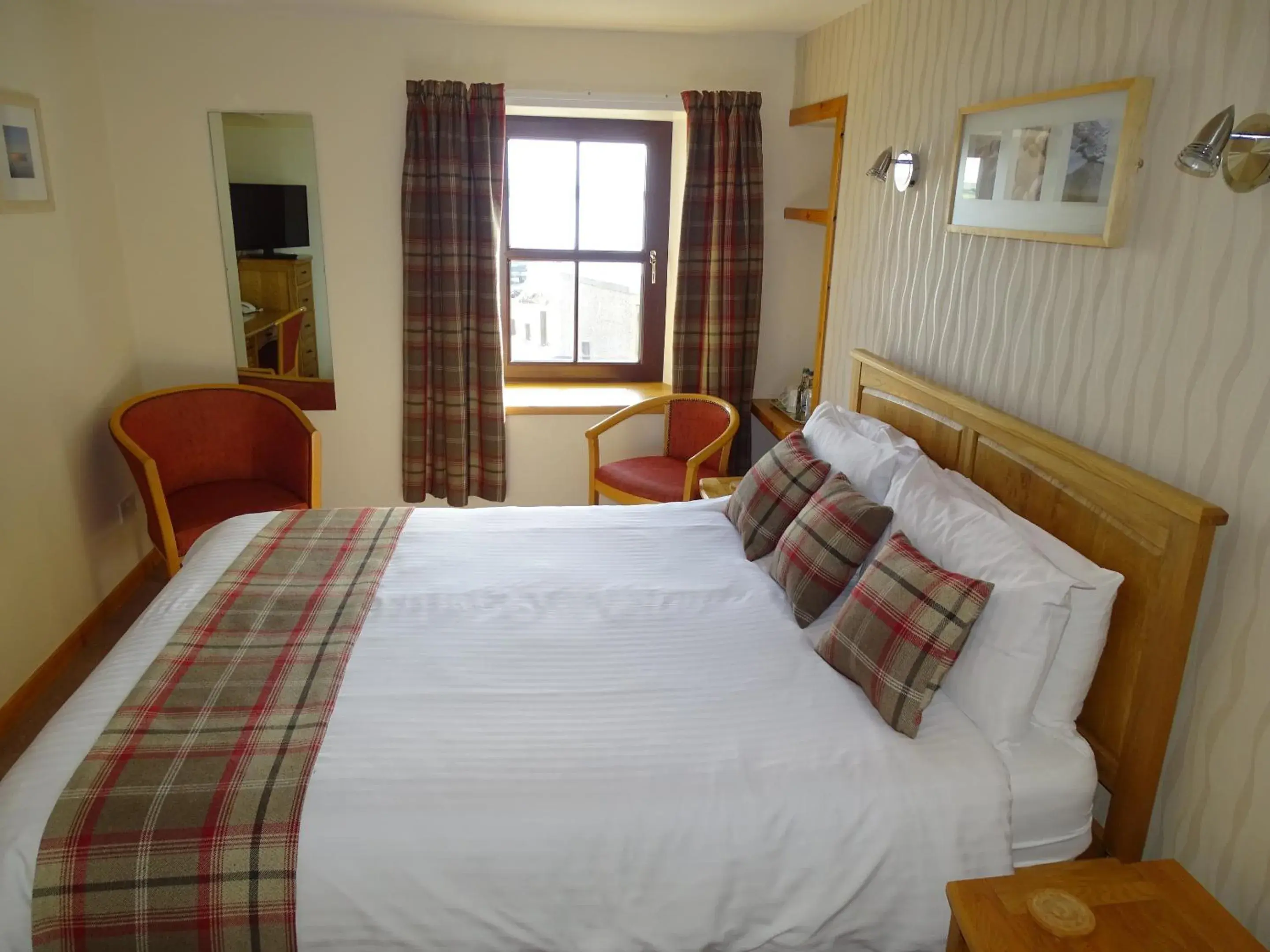 Standard Double Room - single occupancy in The Sands Hotel, Orkney Standard Double Room - single occupancy in The Sands Hotel, Orkney