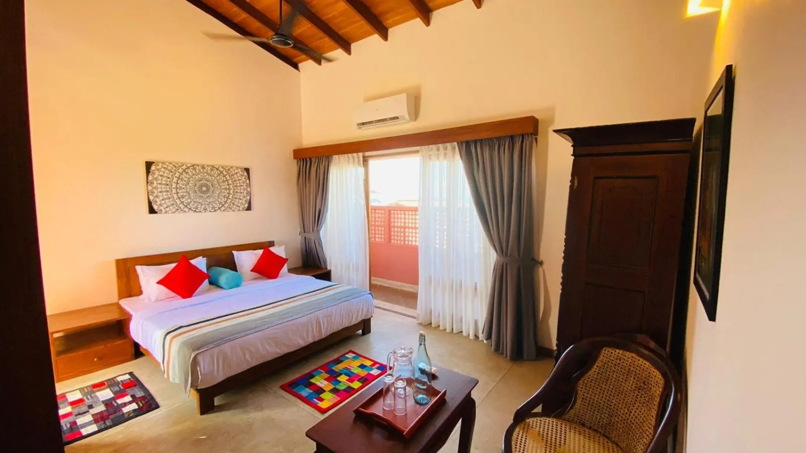 Bed in The Tea Library Hikkaduwa