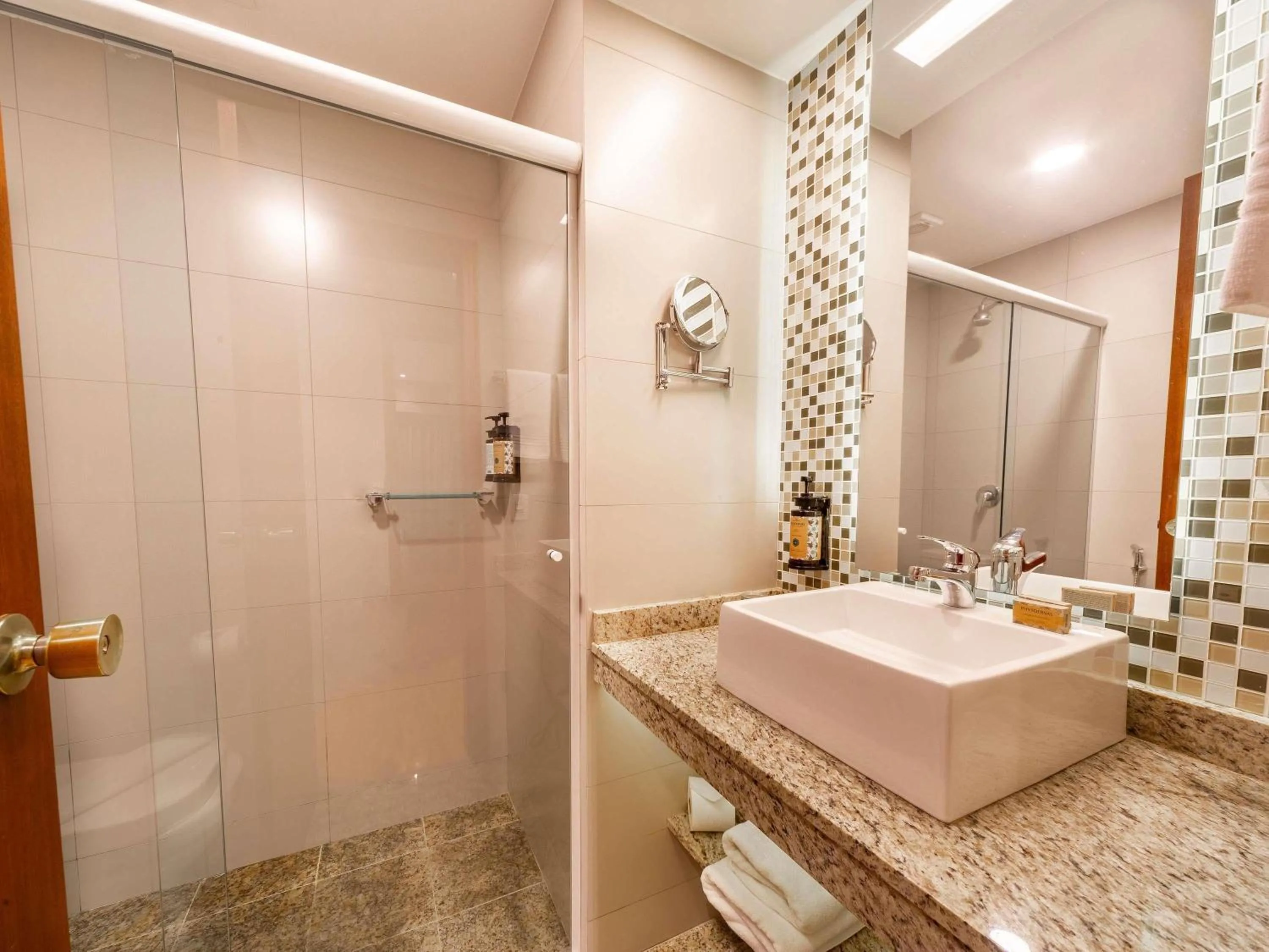 Bedroom in Mercure Curitiba Golden