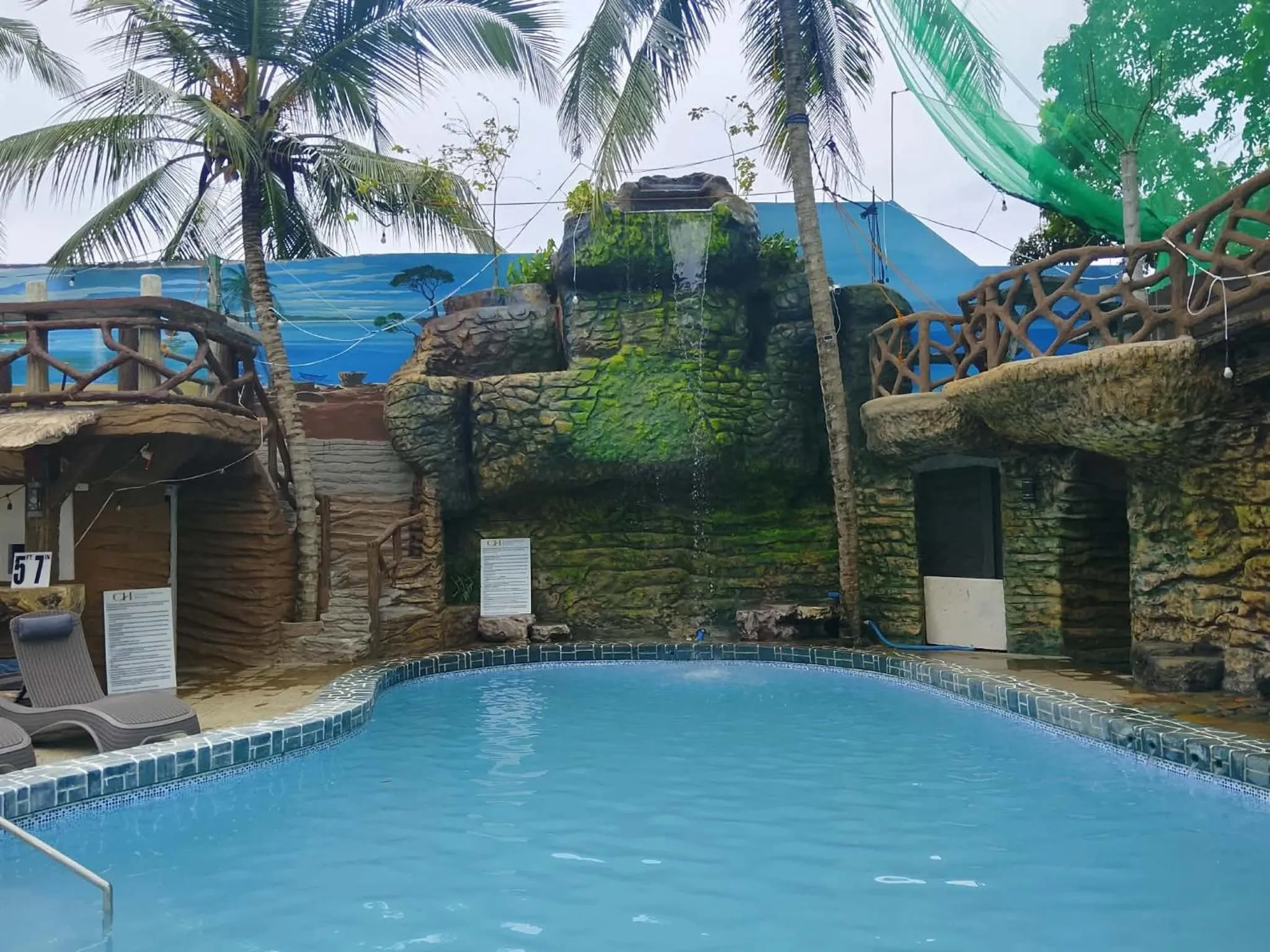Swimming pool in Coastal Haven Resort
