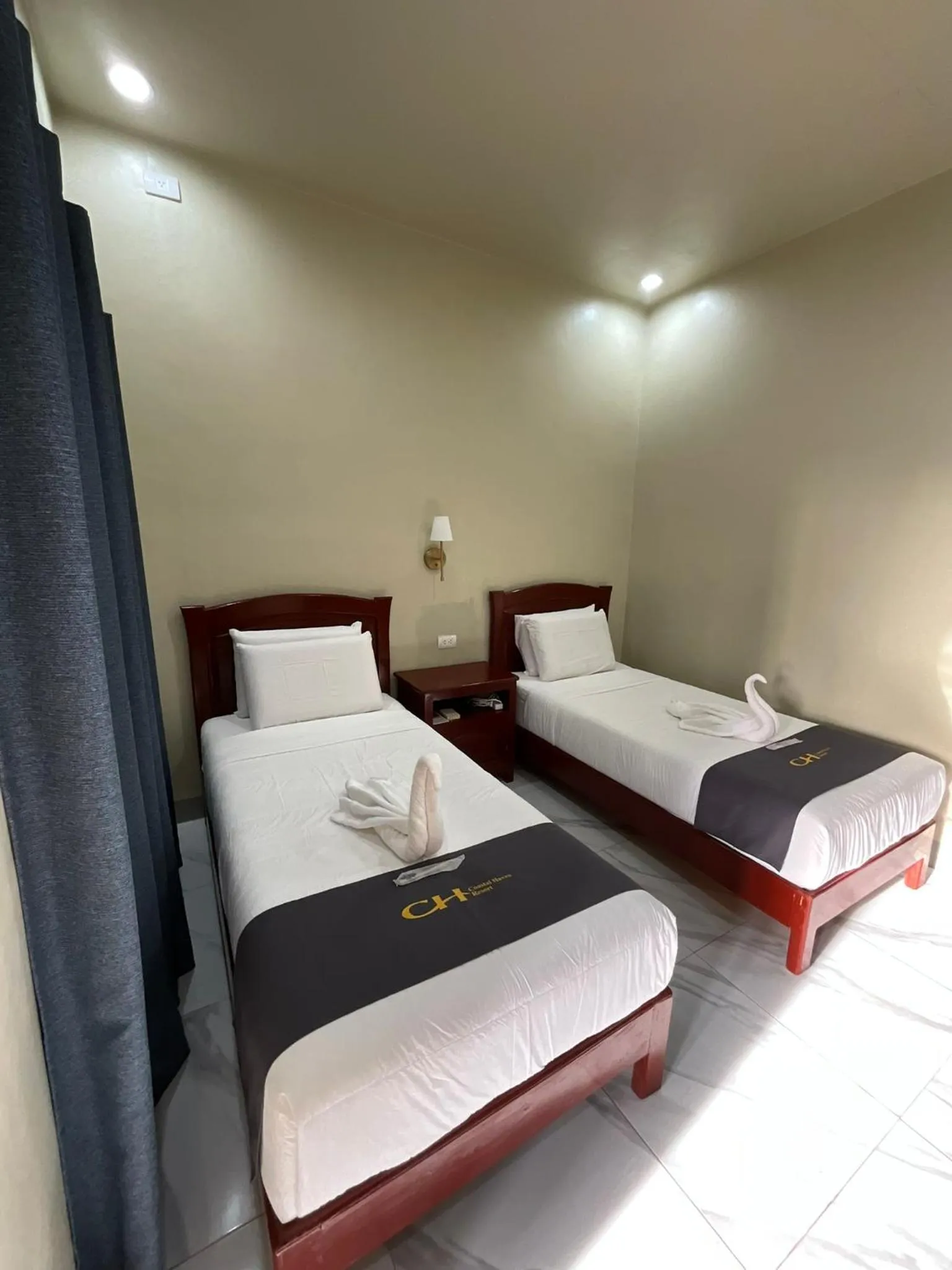 Bedroom, Bed in Coastal Haven Resort