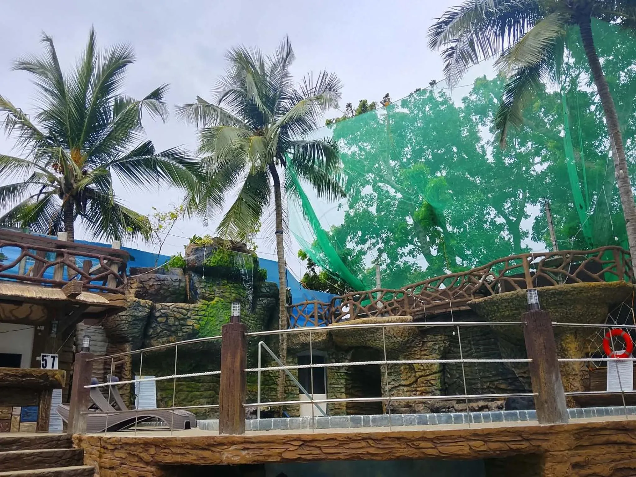 Swimming pool in Coastal Haven Resort
