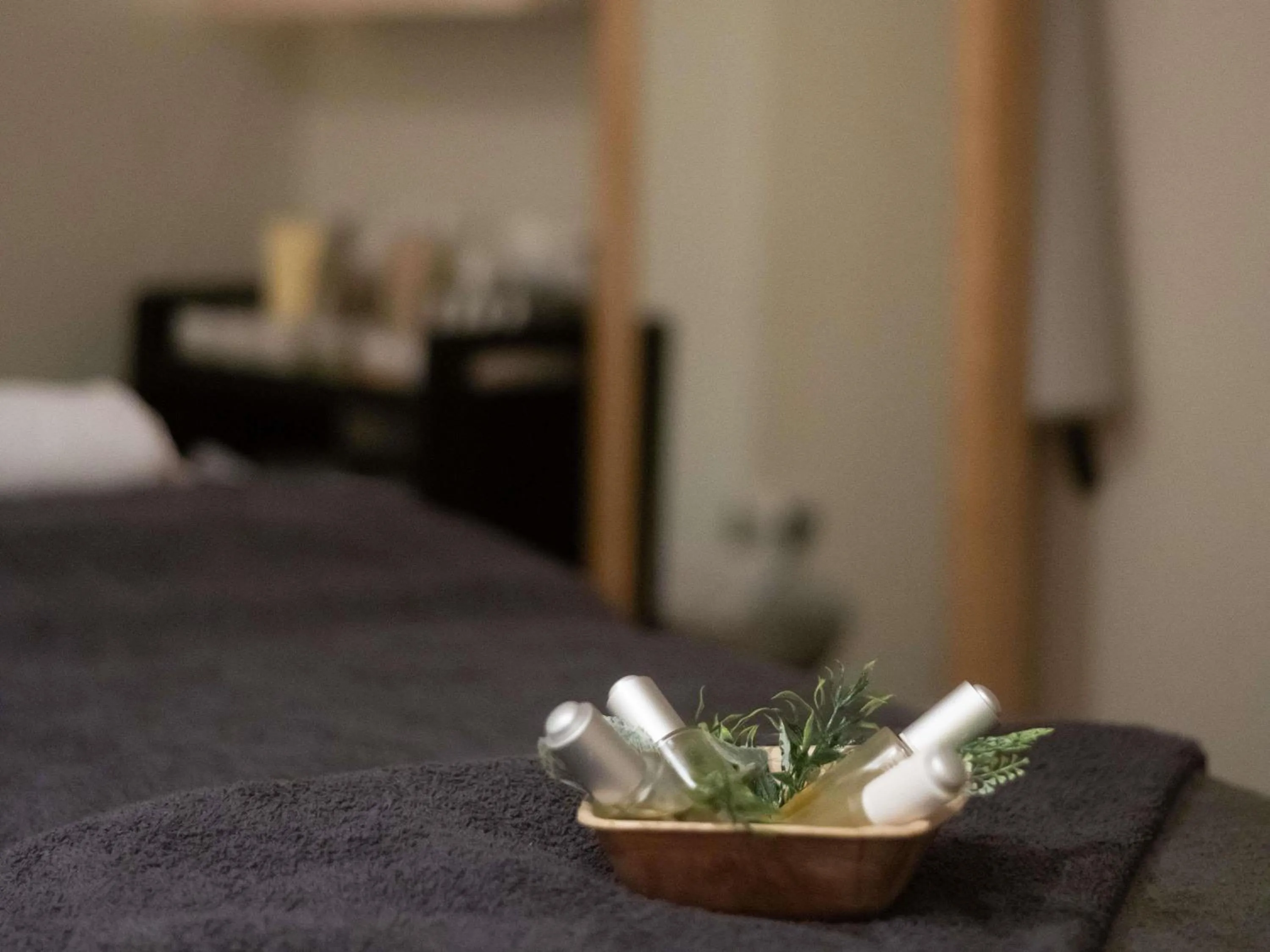 Spa and wellness centre/facilities, Bed in Mercure Barnsley Tankersley Manor Hotel