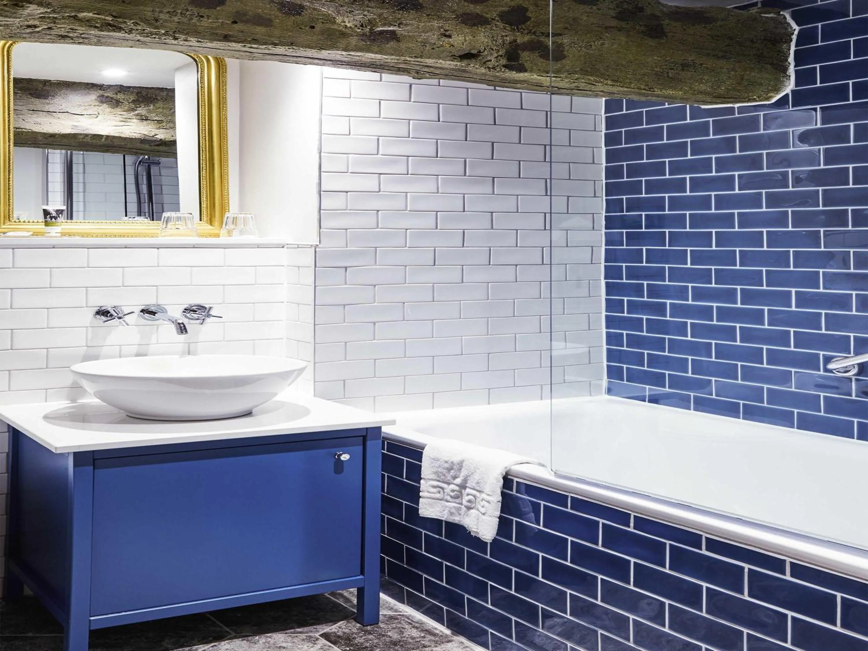 Bedroom in Mercure Barnsley Tankersley Manor Hotel