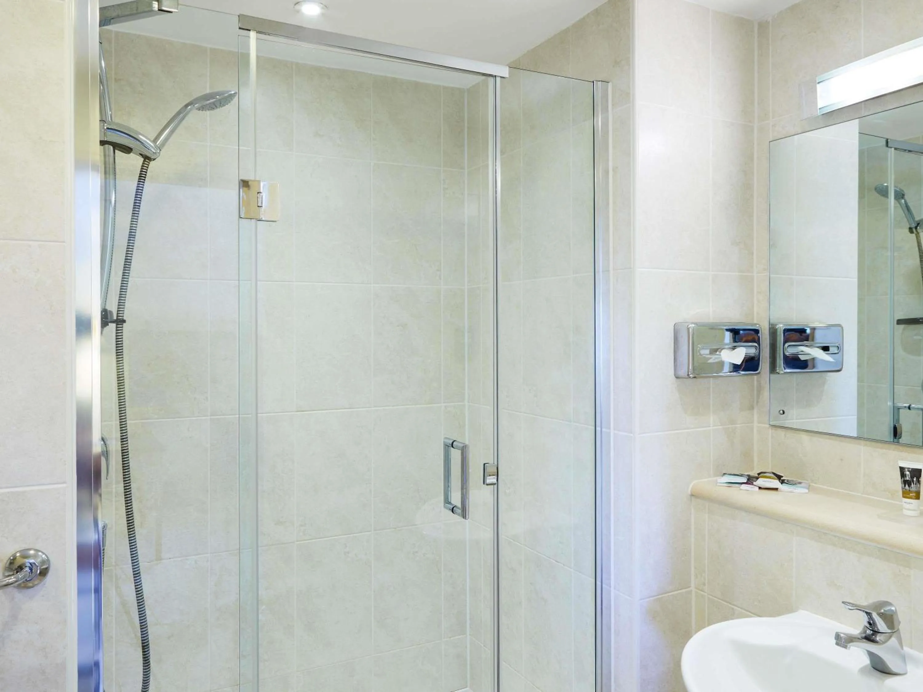 Photo of the whole room in Mercure Barnsley Tankersley Manor Hotel