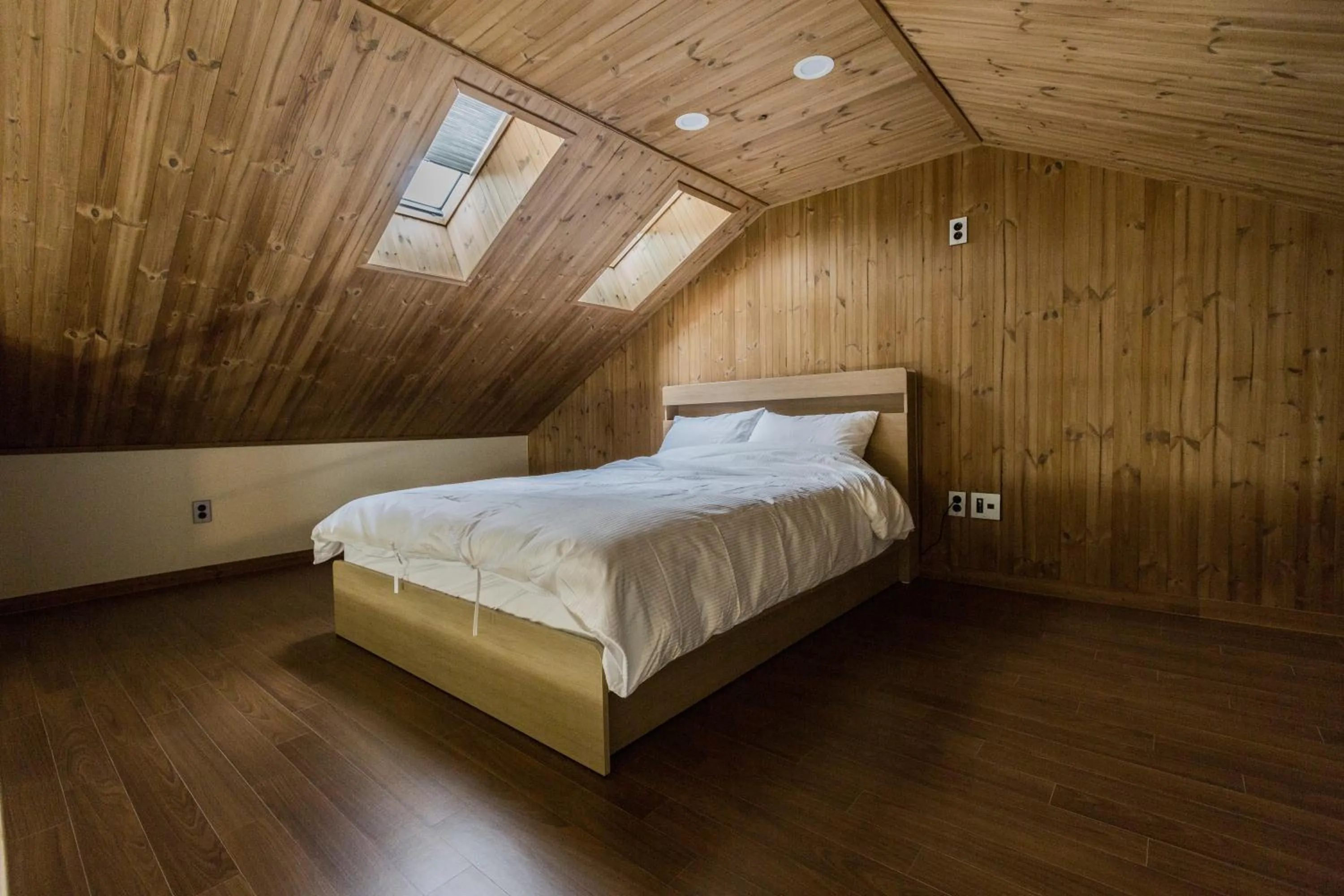 Bed in Jeju batdol guesthouse