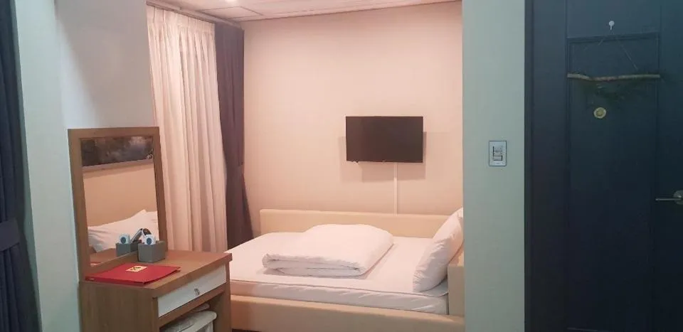 Bed in Jeju batdol guesthouse