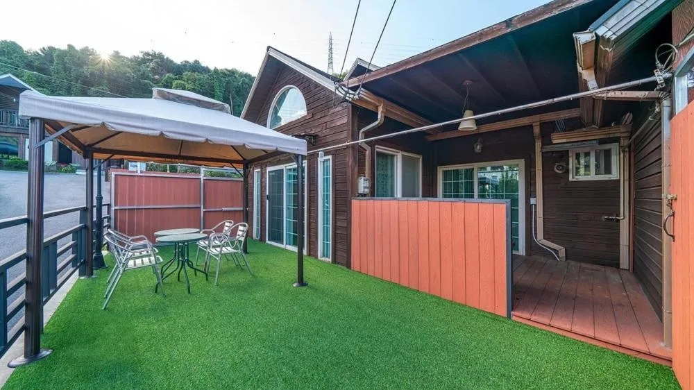 Fortune Rising Sun Hill Pension B