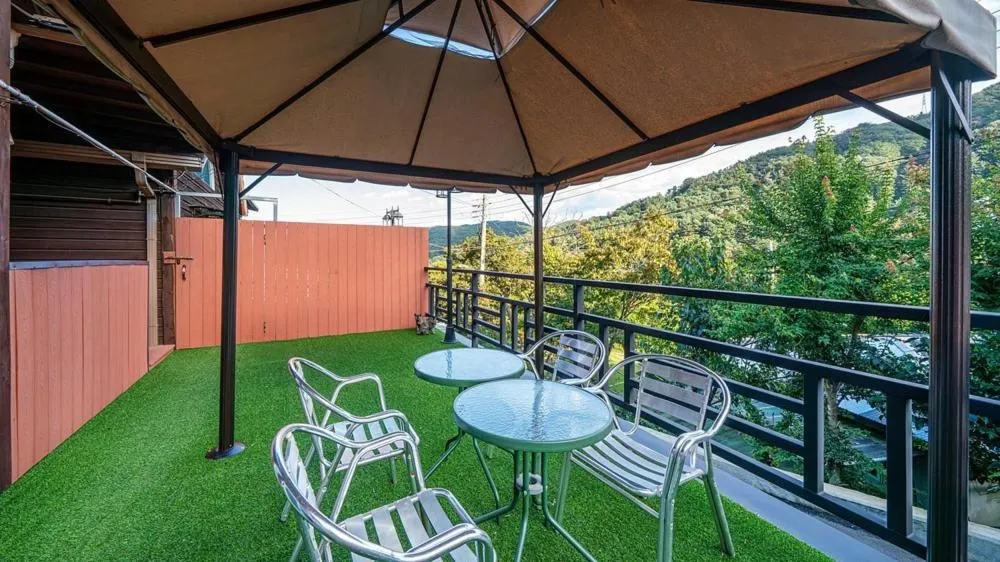 Fortune Rising Sun Hill Pension B