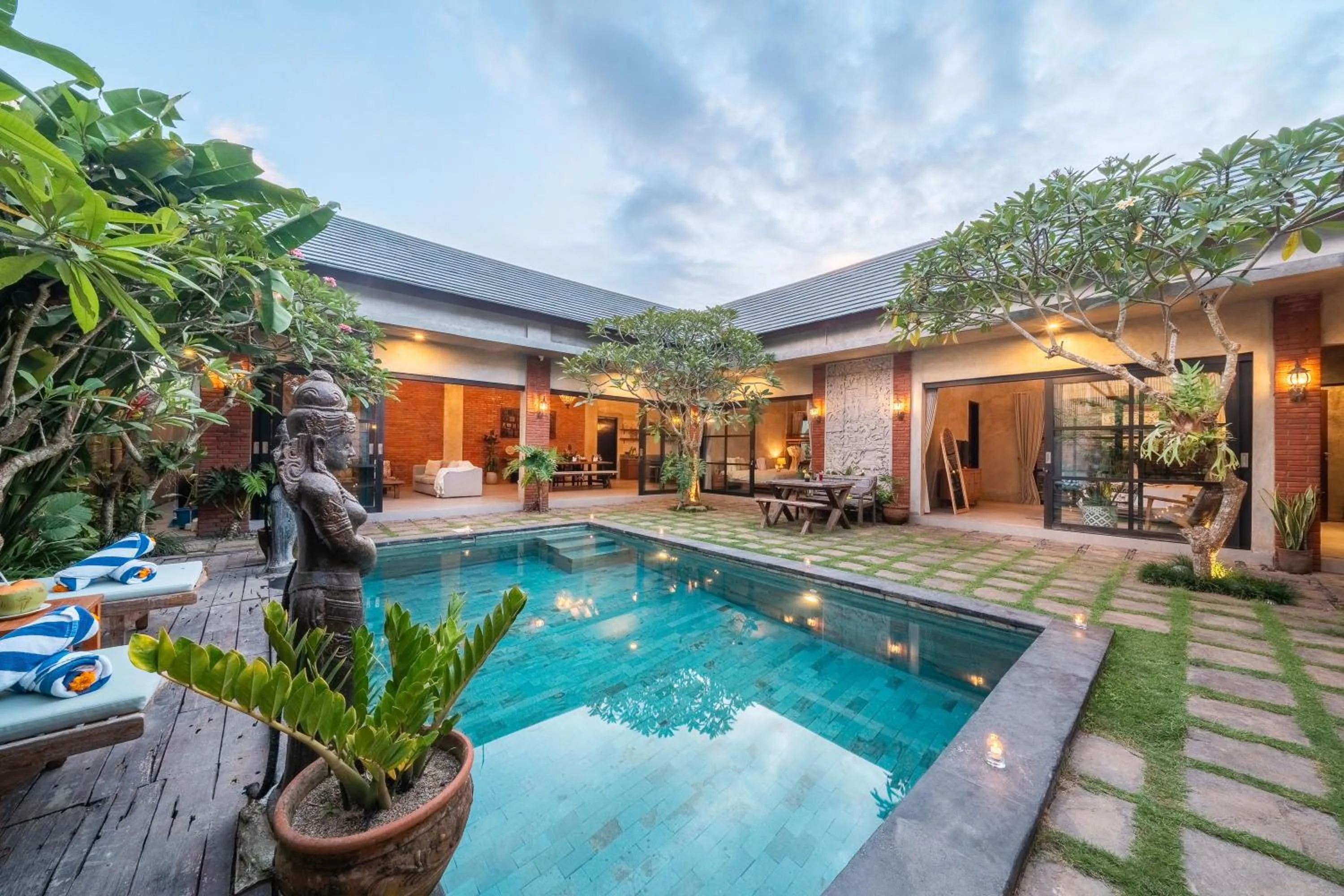 Property building in Villa Jonsu Uluwatu by Nagisa Bali