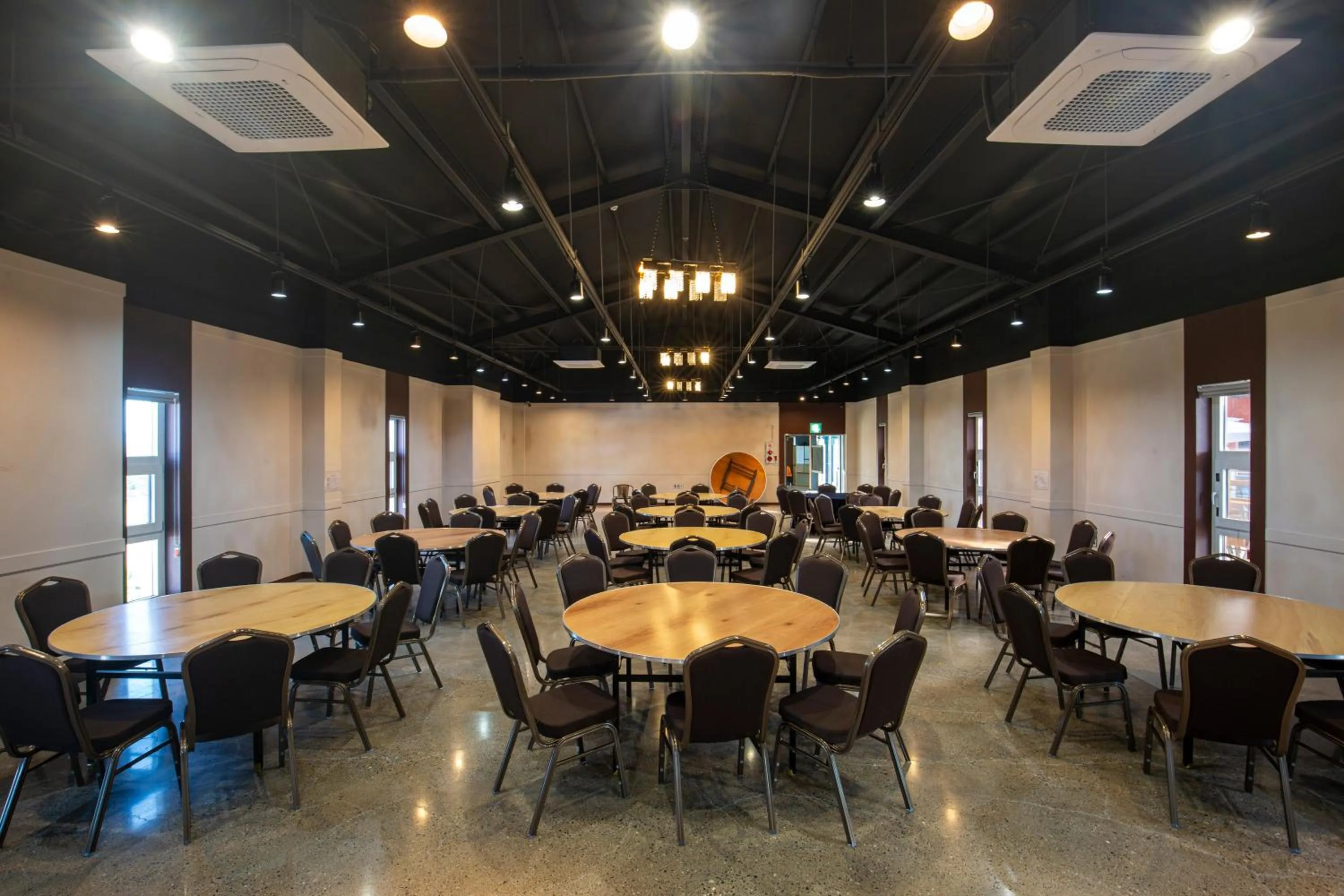 Yeongcheon Auno feliz