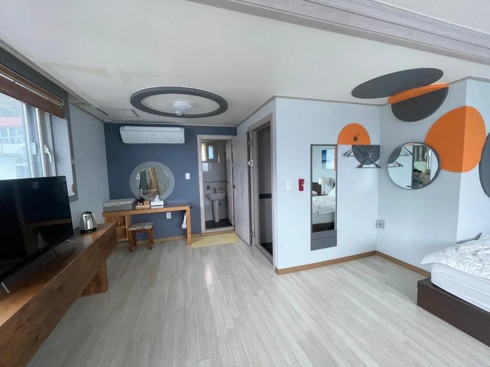 Photo of the whole room, Bed in Ulleungdo JD Hostel