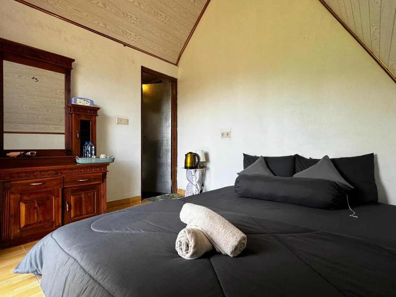 Bedroom, Bed in Belvilla Break Coffee Kintamani