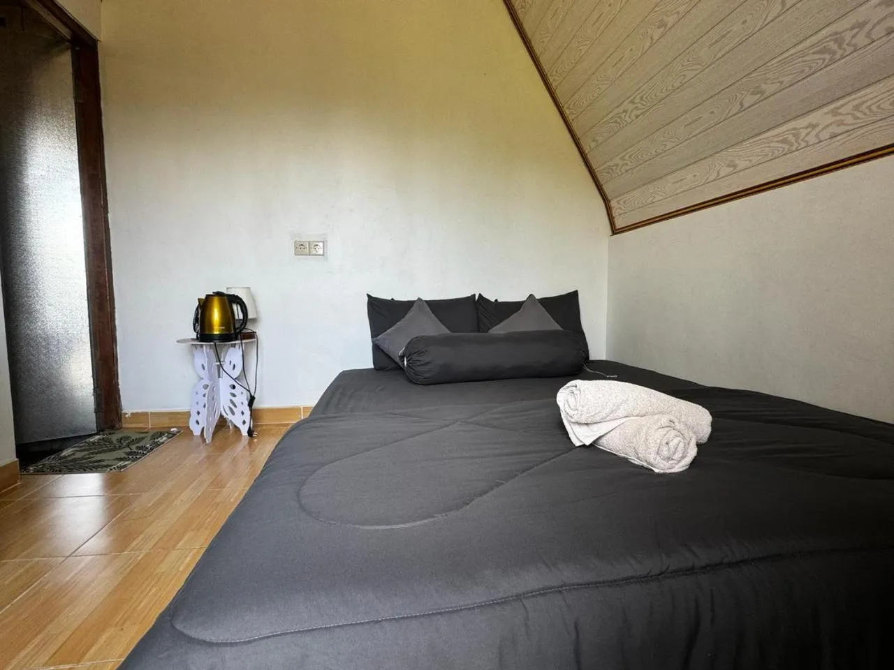 Bedroom, Bed in Belvilla Break Coffee Kintamani