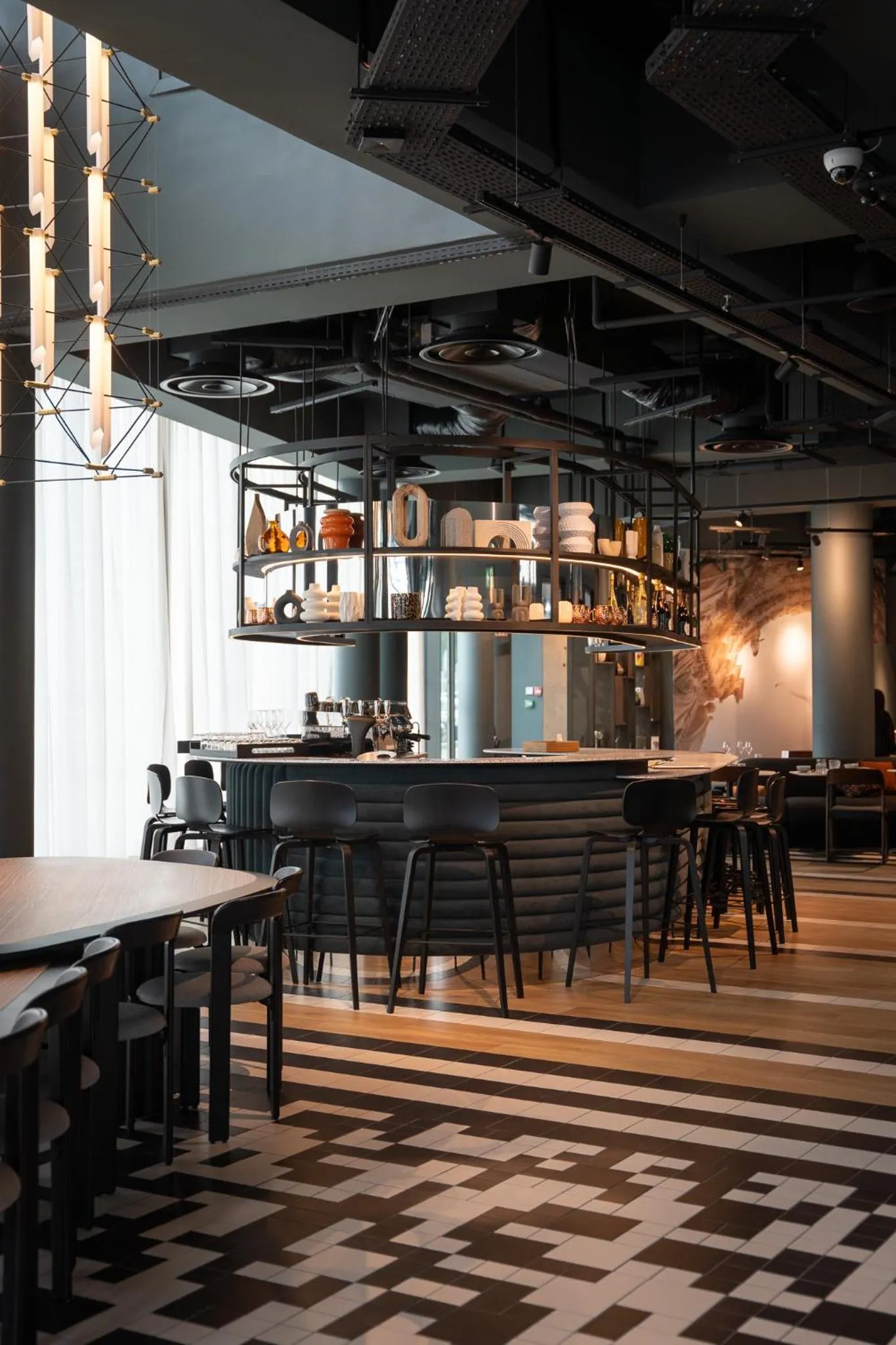 Lounge or bar in Radisson Hotel Reims