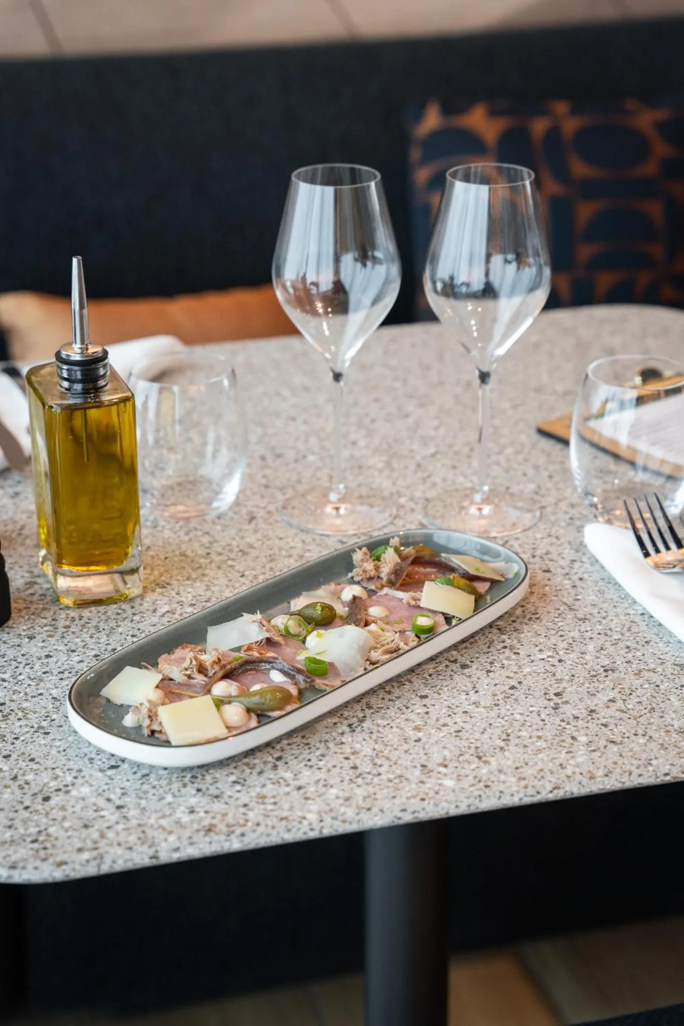 Restaurant/places to eat in Radisson Hotel Reims