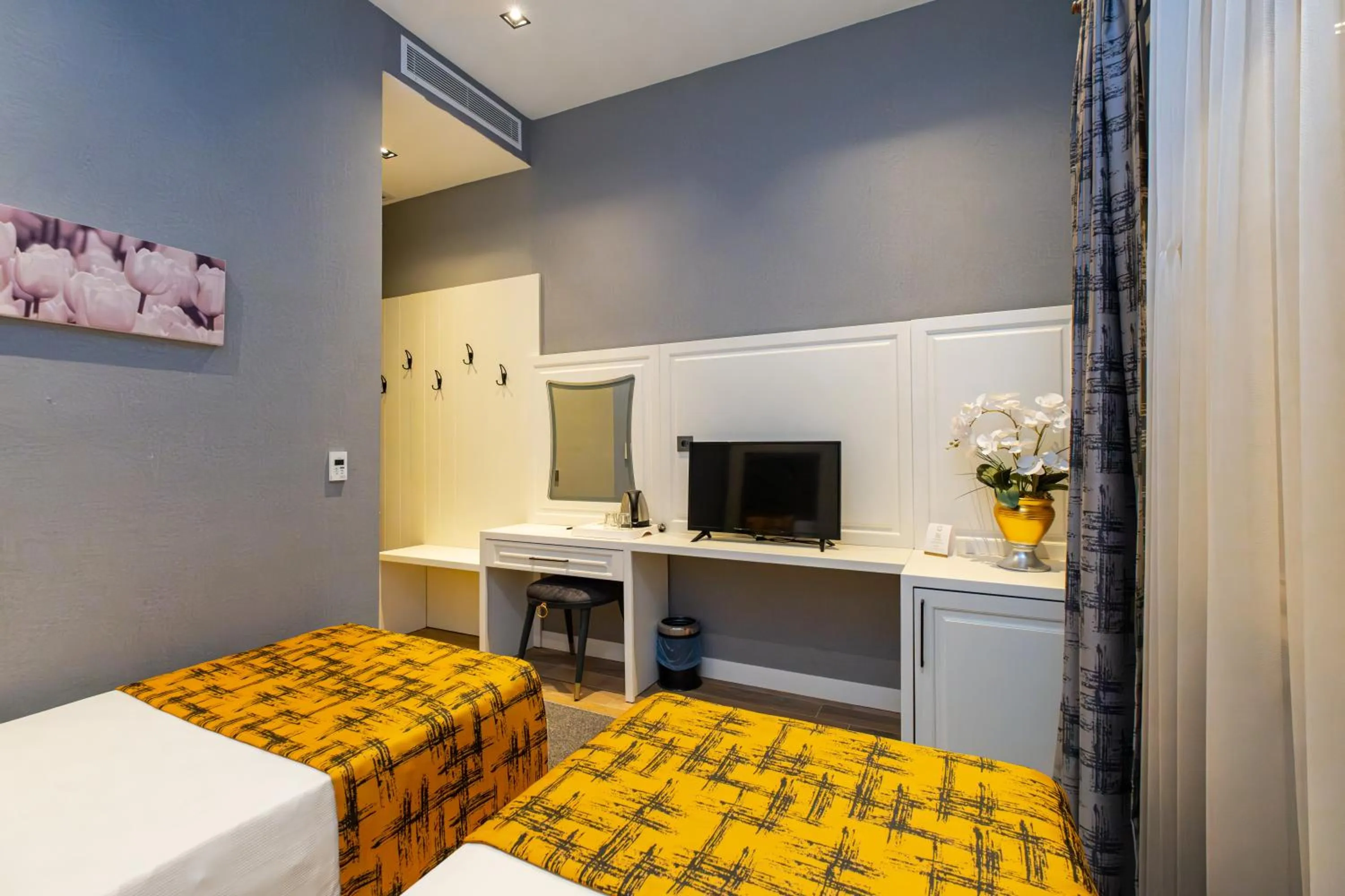 Bed in Hipodrom Hotel