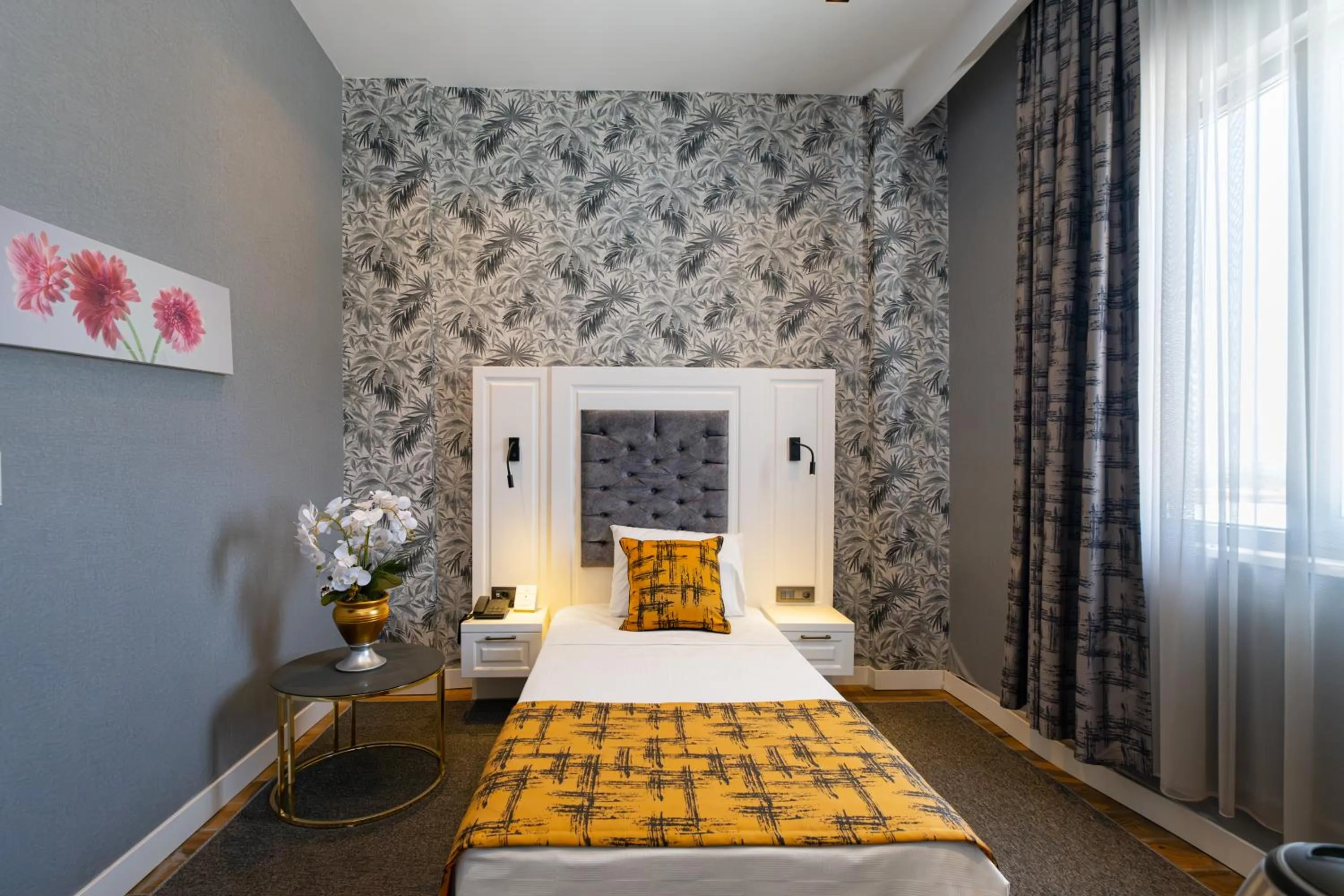 Bed in Hipodrom Hotel