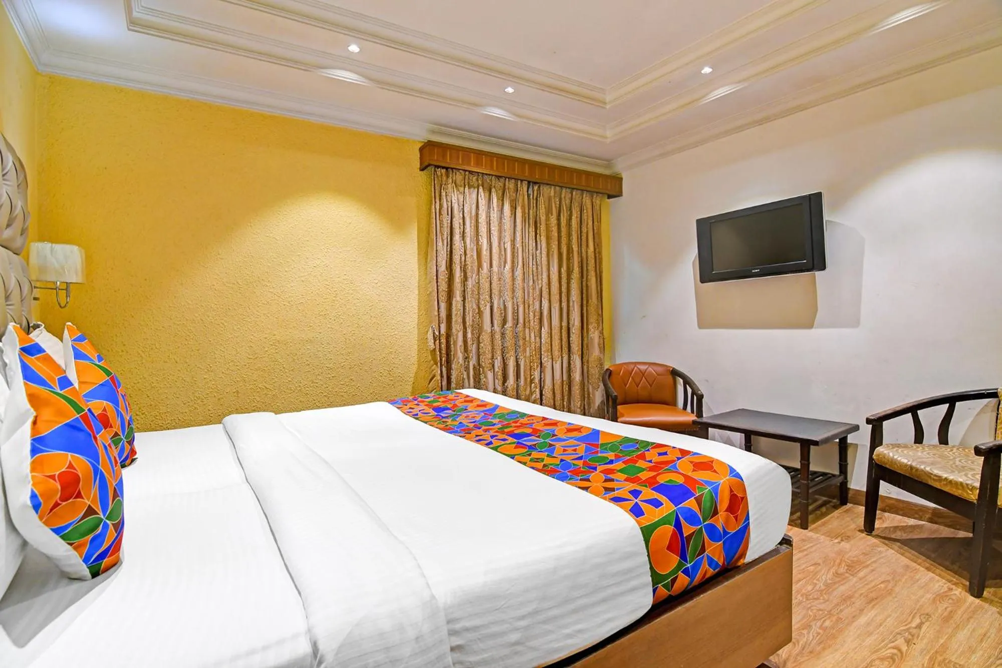 Bed in FabHotel Gulshan International - Nr Peter Cat Park Street