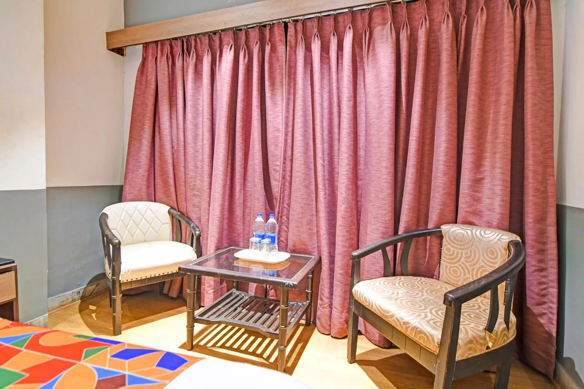 Bed in FabHotel Gulshan International - Nr Peter Cat Park Street