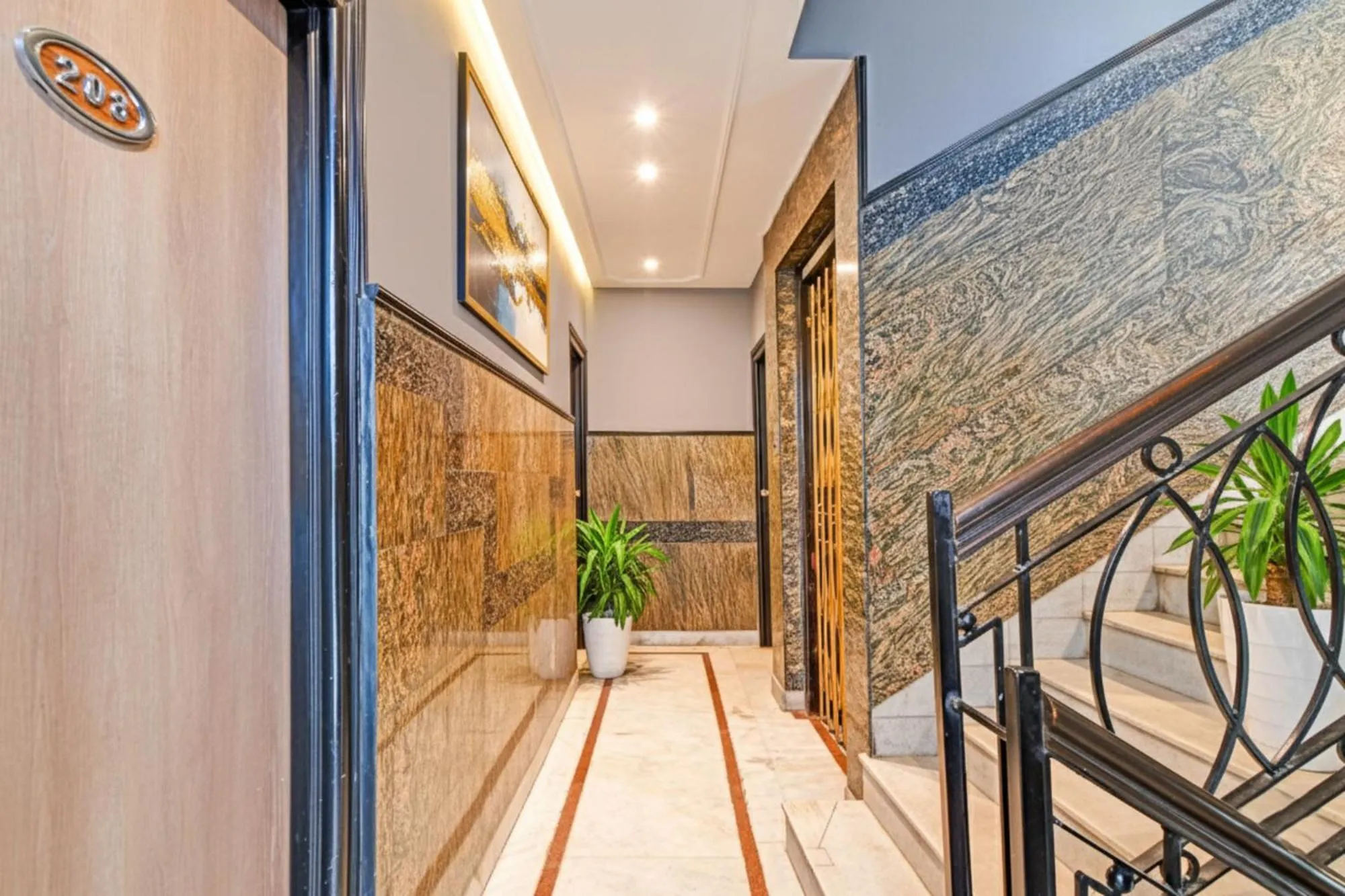 Lobby or reception in FabHotel Gulshan International - Nr Peter Cat Park Street