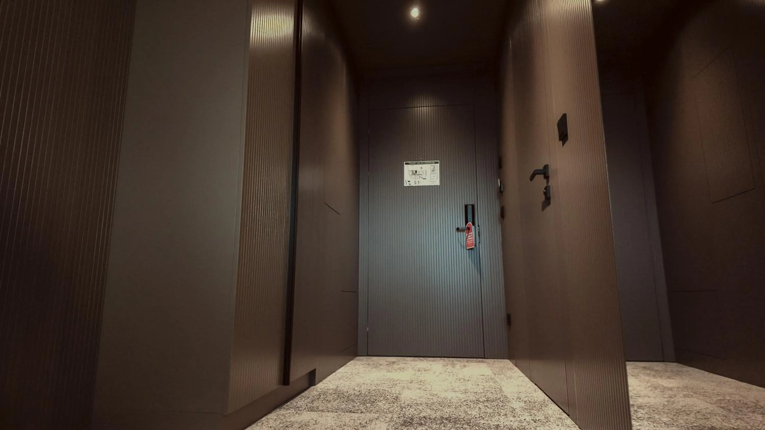 wardrobe in Bellman Hotel