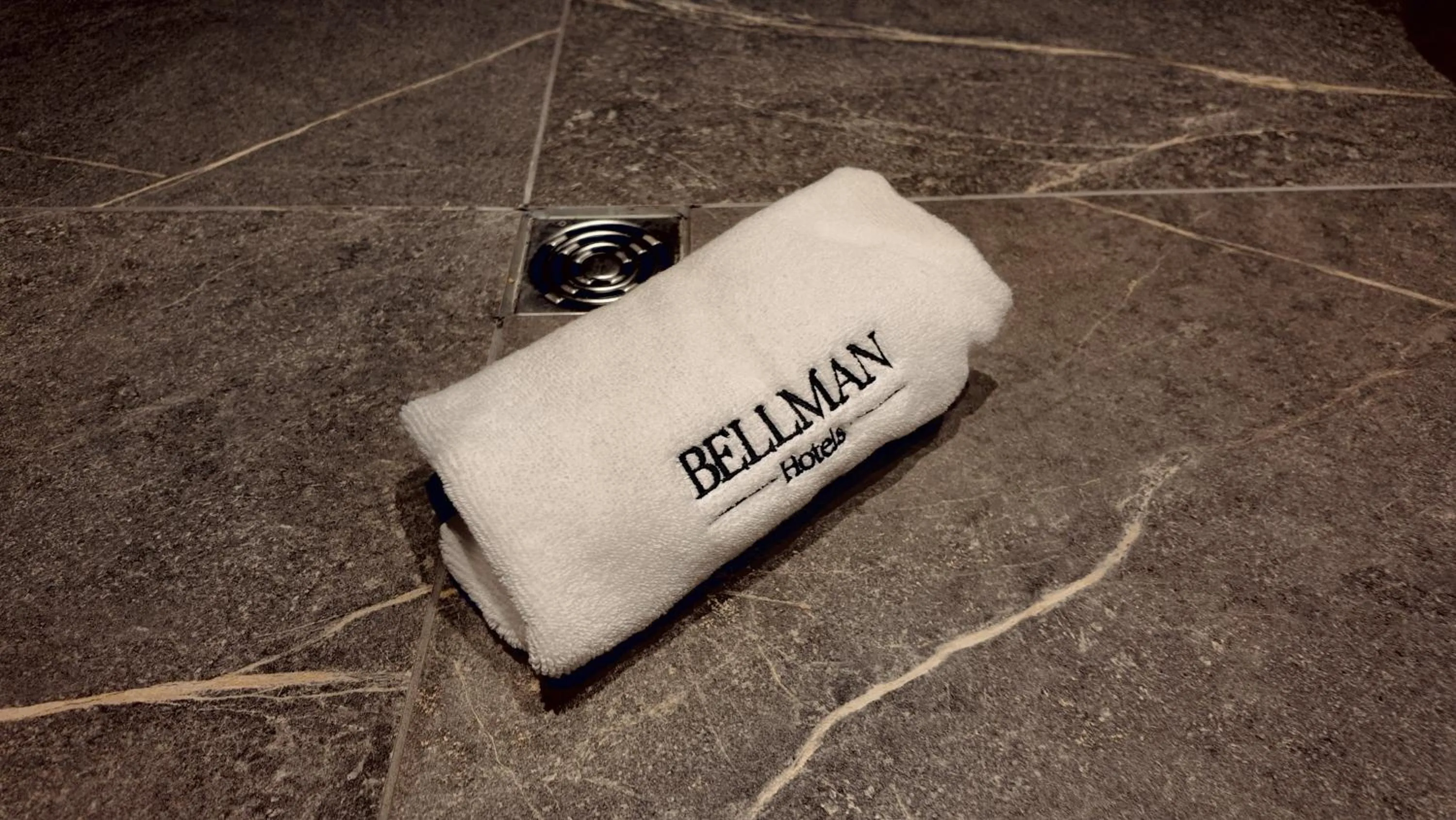 towels in Bellman Hotel