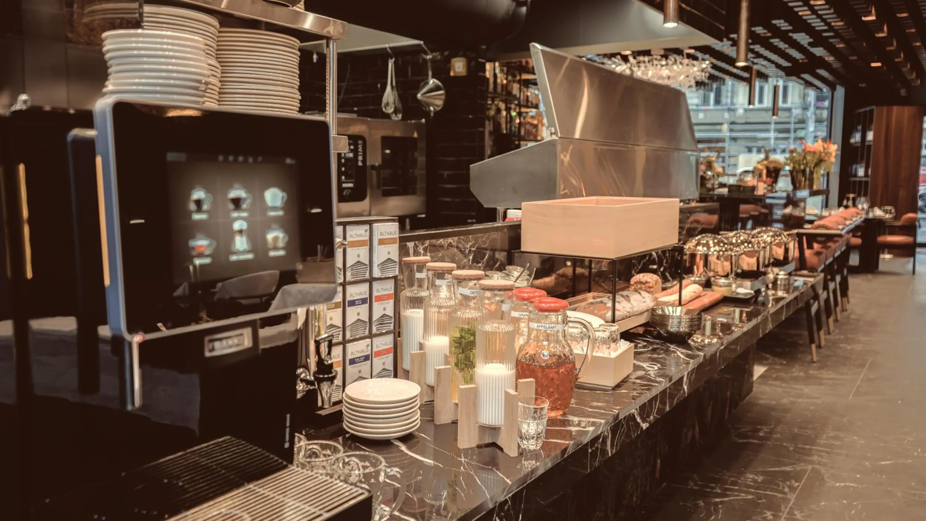 Breakfast in Bellman Hotel