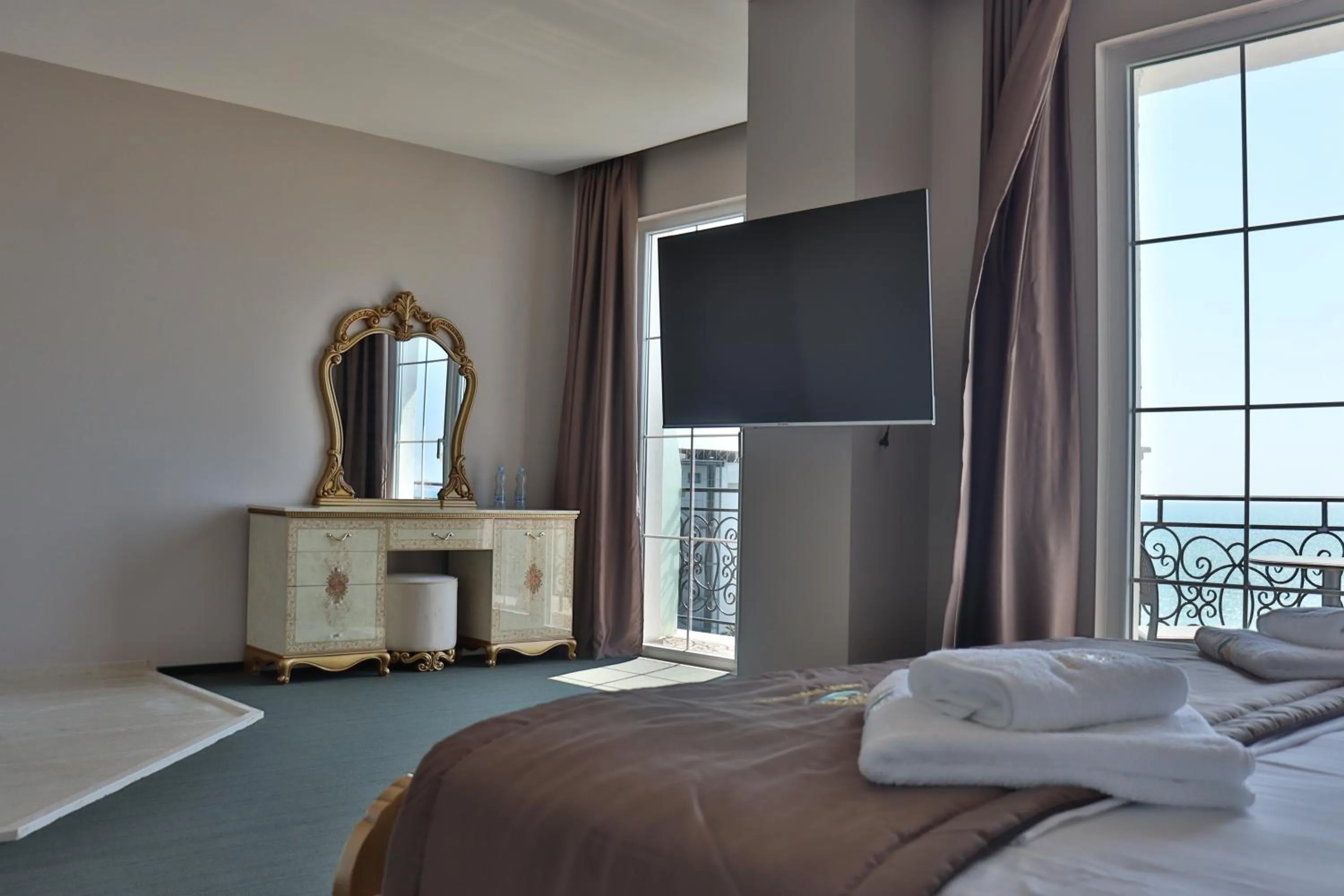 Bed in Hotel Amelia Mare