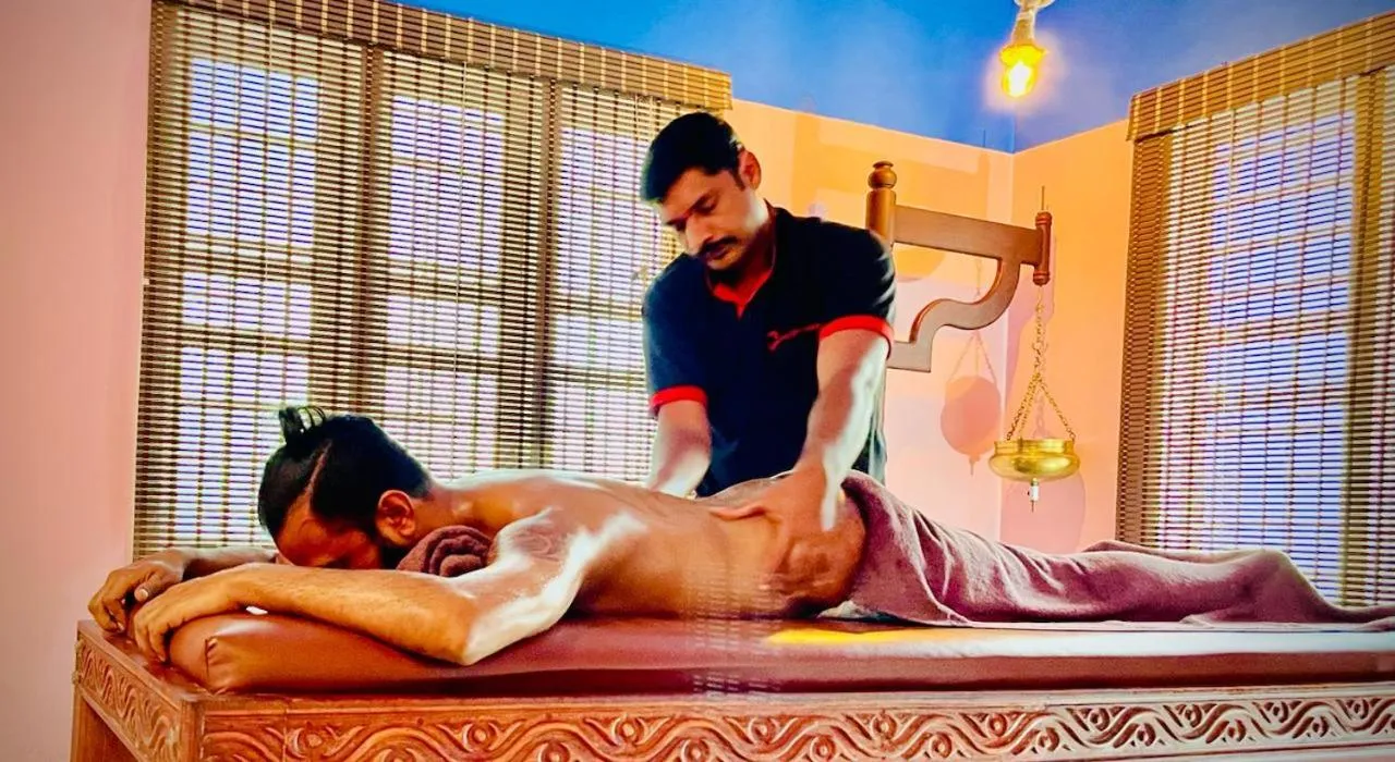 Massage in Ayurgem Ayurveda Yoga and Wellness Retreat Munnar