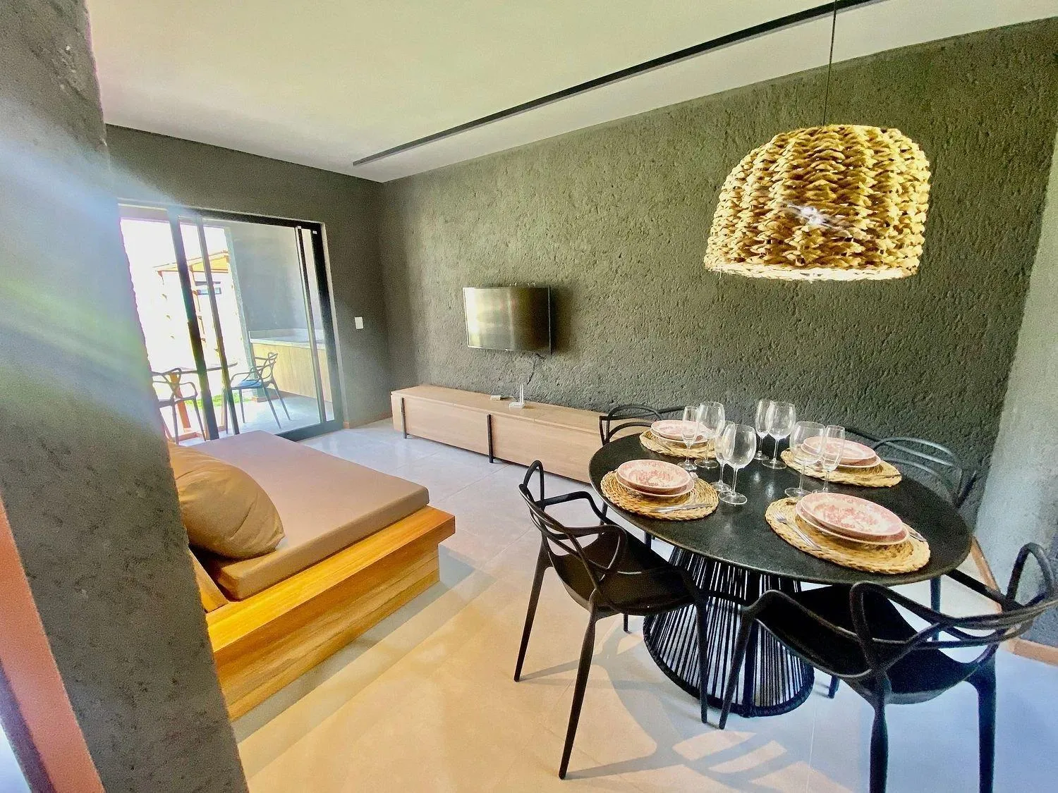 Living room, Bed in Villas Manatee Milagres por Quarto à Vista