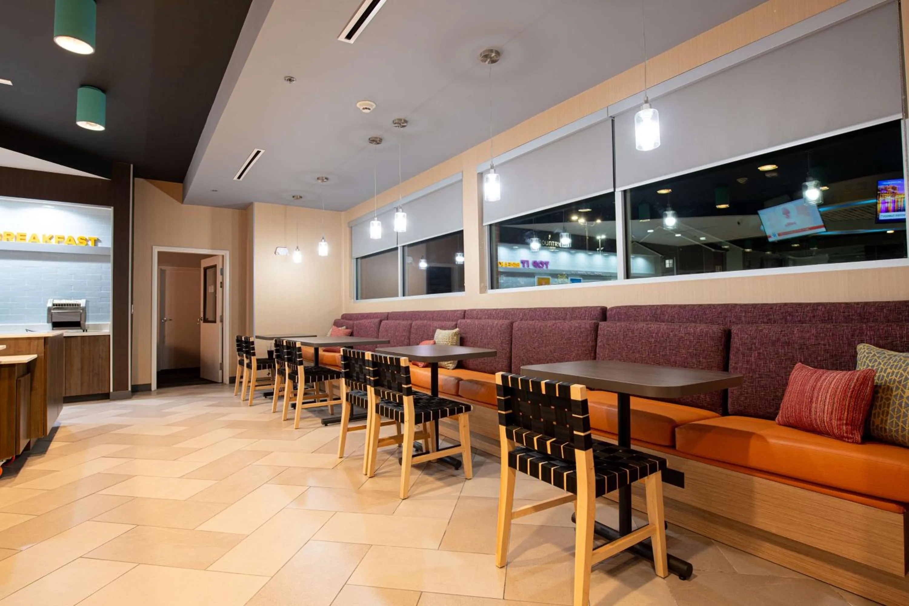 Breakfast in Tru By Hilton Lewisville Vista Ridge Mall