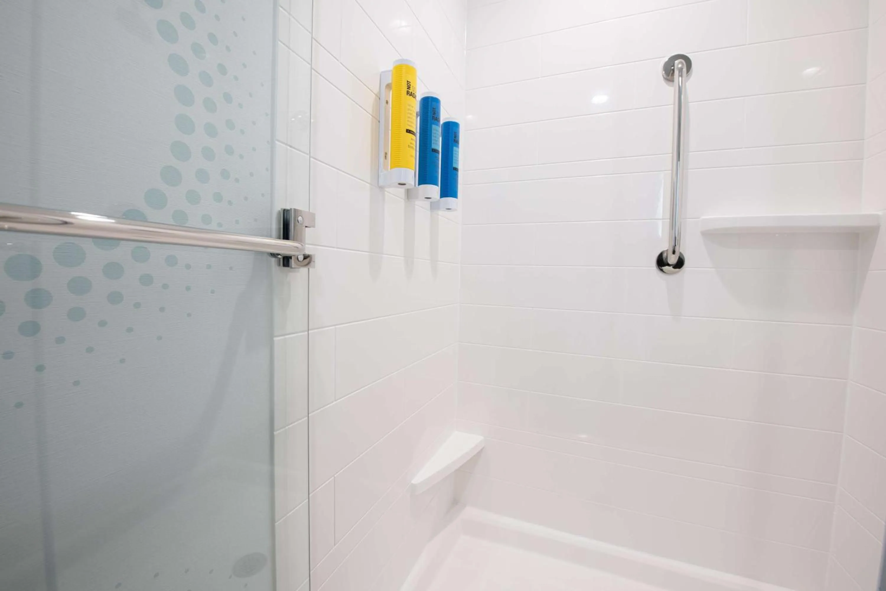 Bathroom in Tru By Hilton Lewisville Vista Ridge Mall