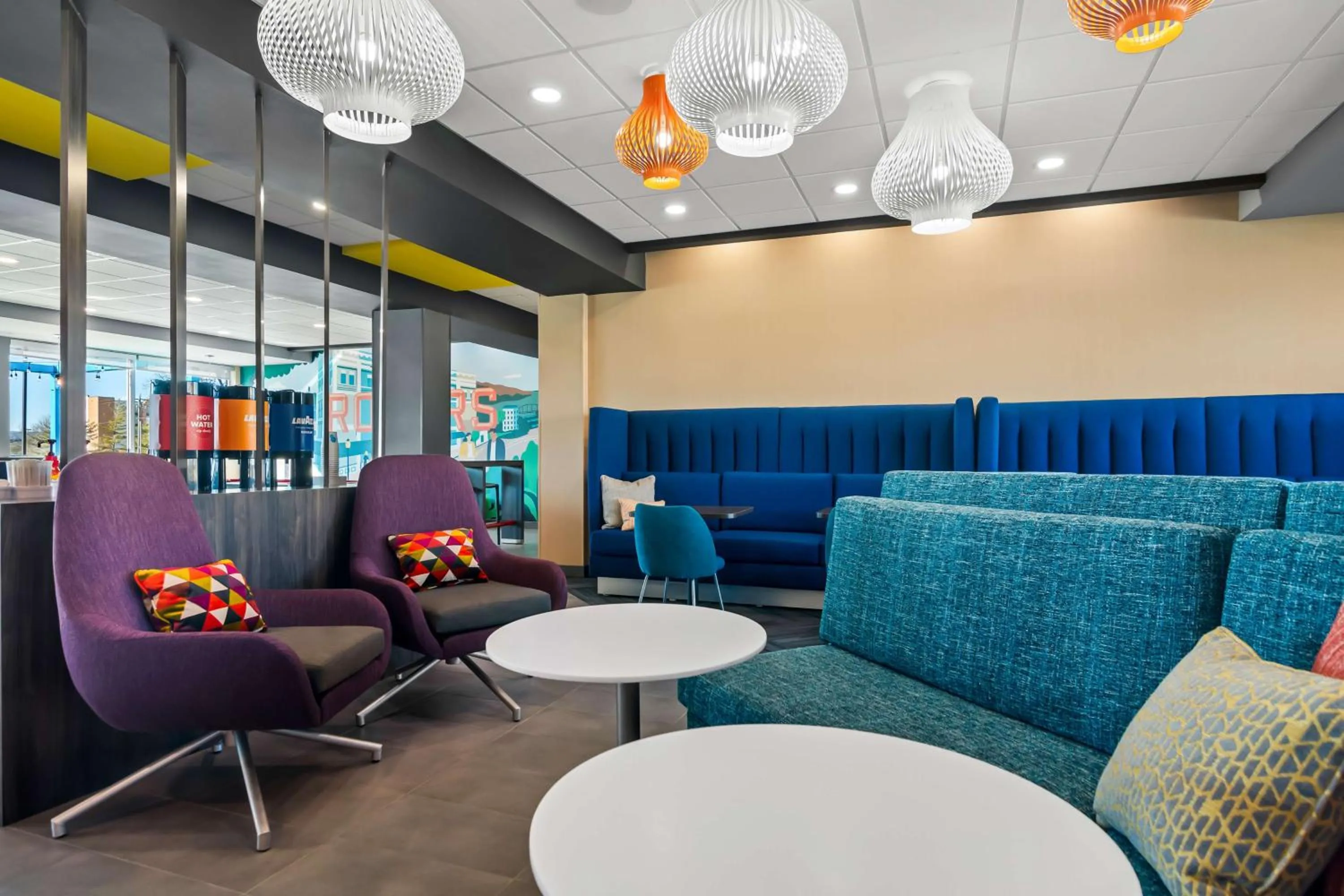 Lobby or reception in Tru By Hilton Rogers Bentonville