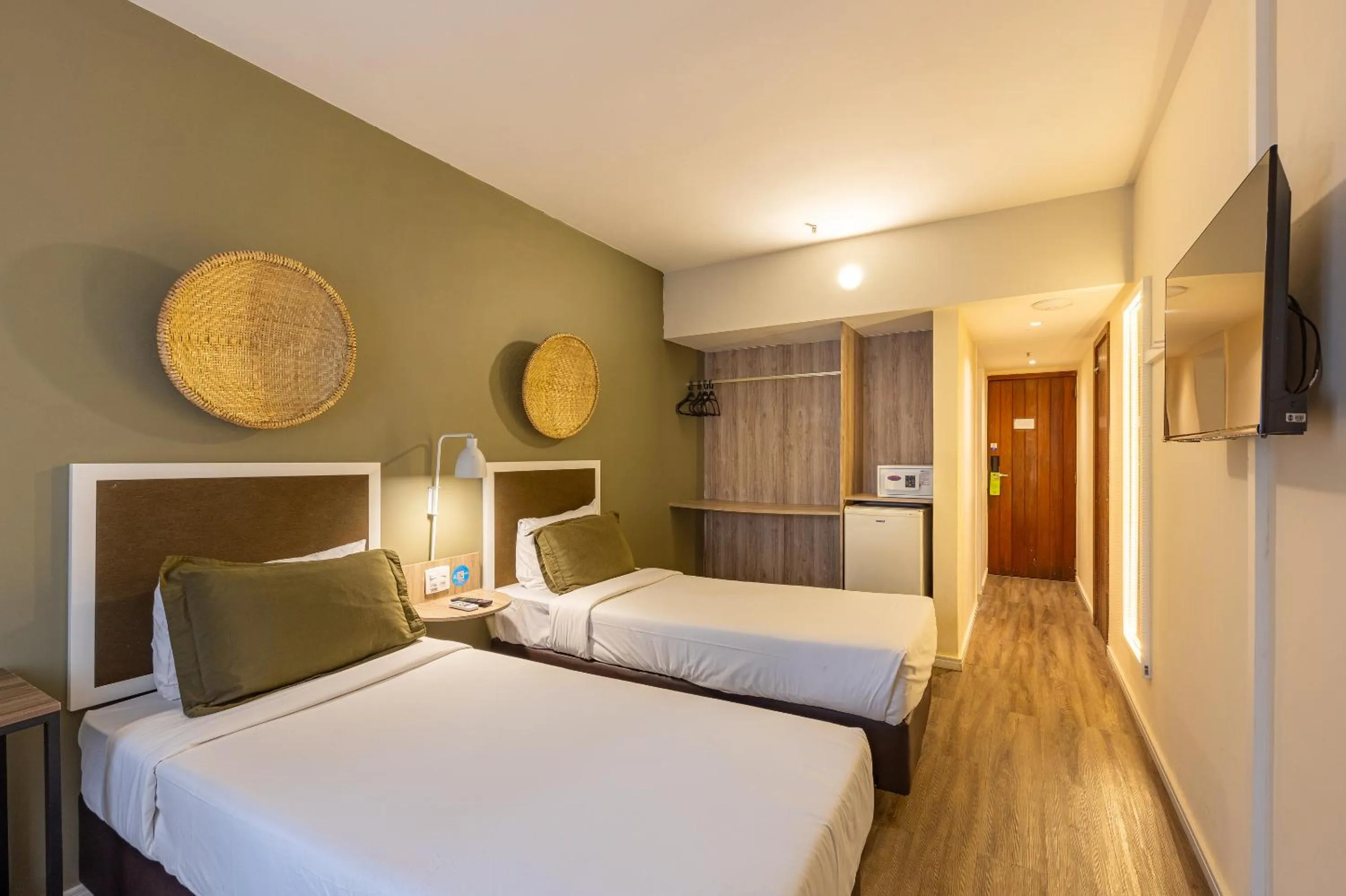 Bedroom, Bed in B&B HOTEL Rio Copacabana Posto 5