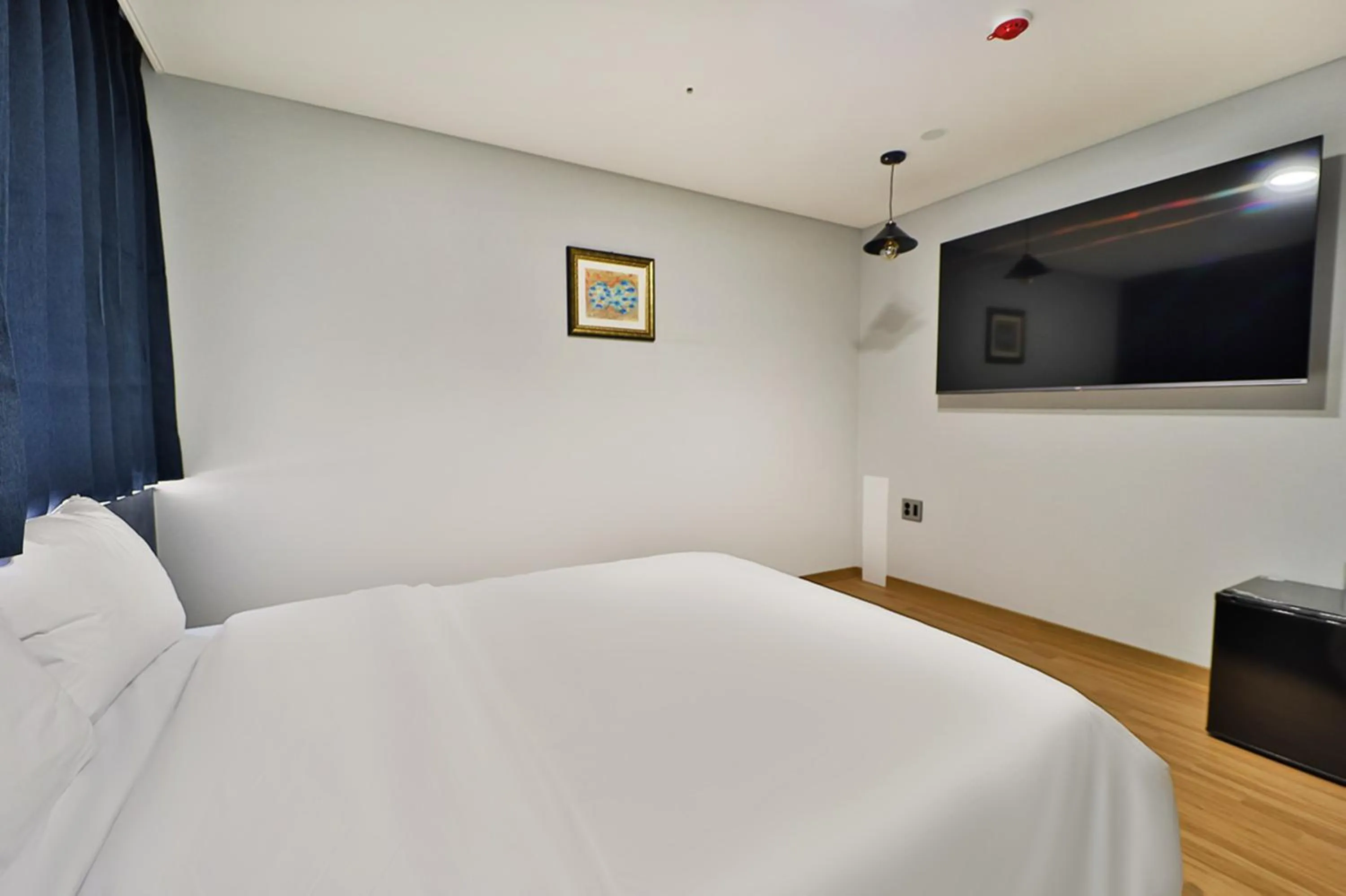 Bed in Gimhae City Hotel