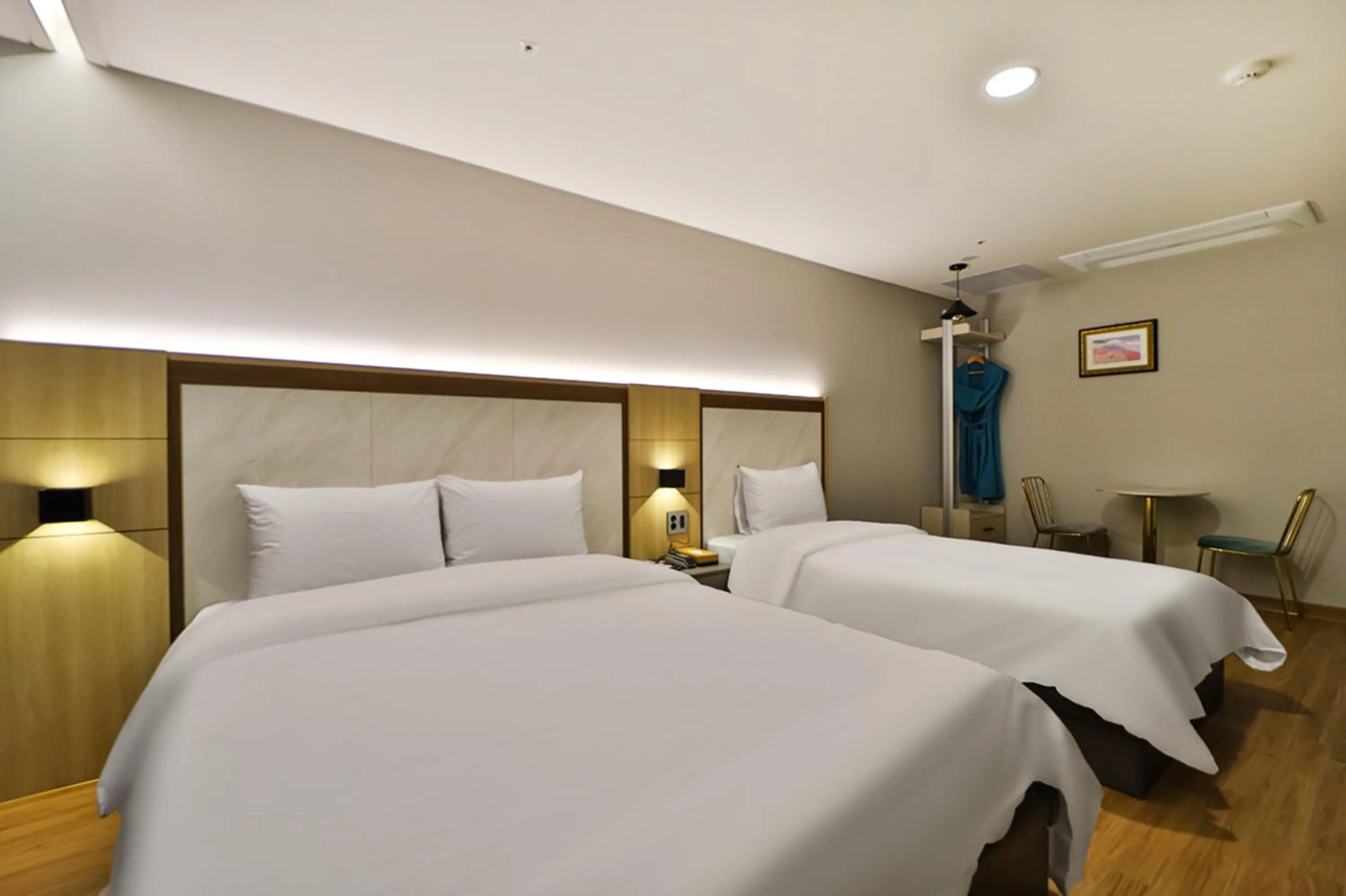 Bed in Gimhae City Hotel