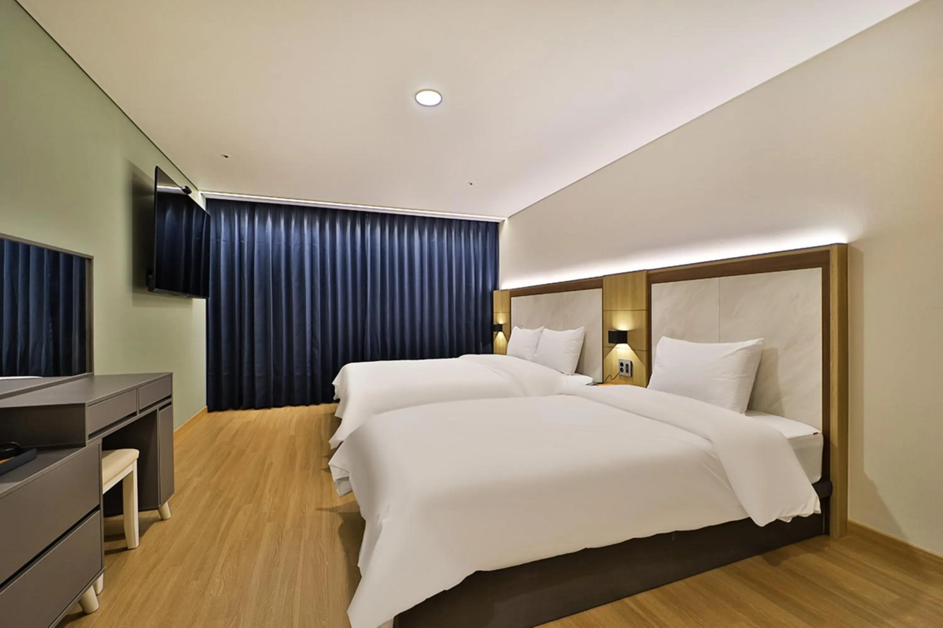 Bed in Gimhae City Hotel