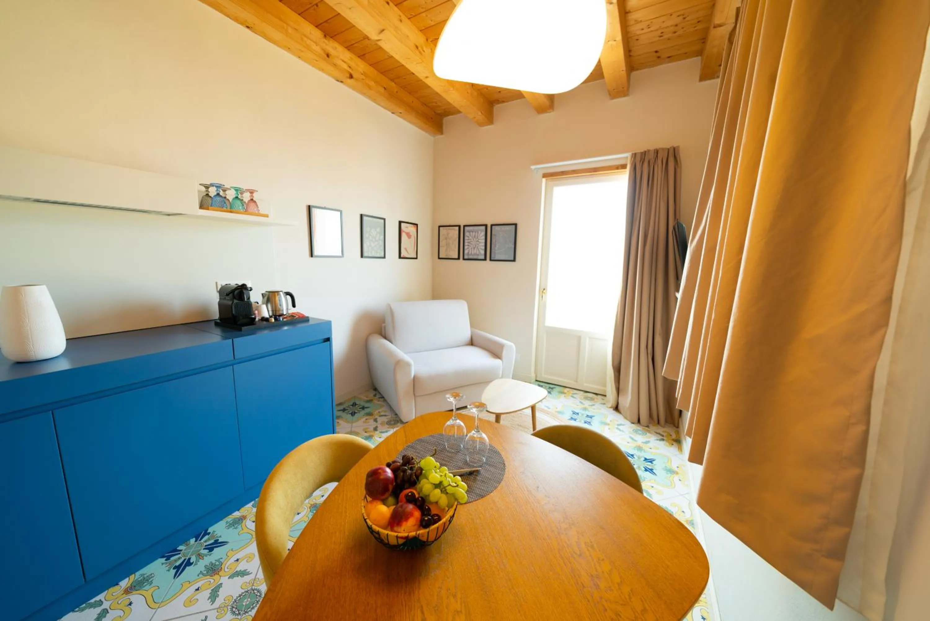 Kitchen or kitchenette, Bed in Fortaleza Charme House