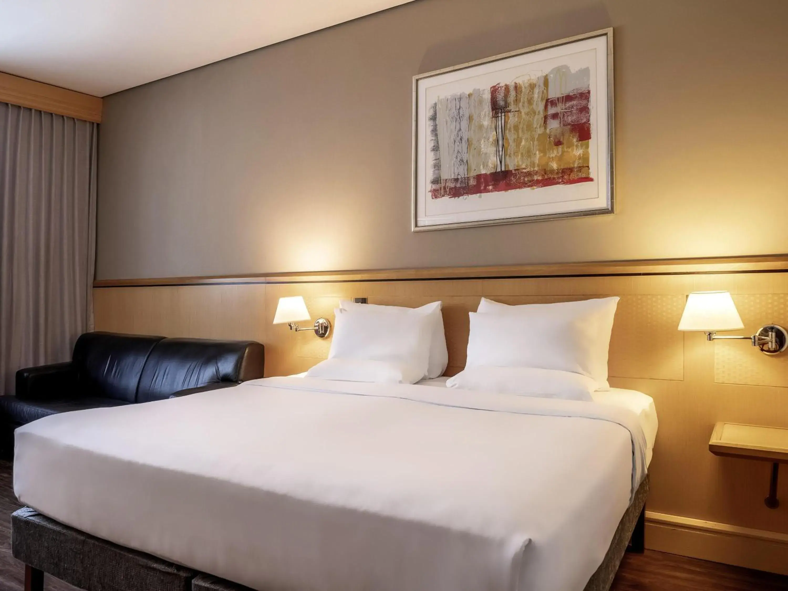 Standard Apartment with Double Bed (2 Adults) in Novotel Sao Paulo Center Norte Standard Apartment with Double Bed (2 Adults) in Novotel Sao Paulo Center Norte