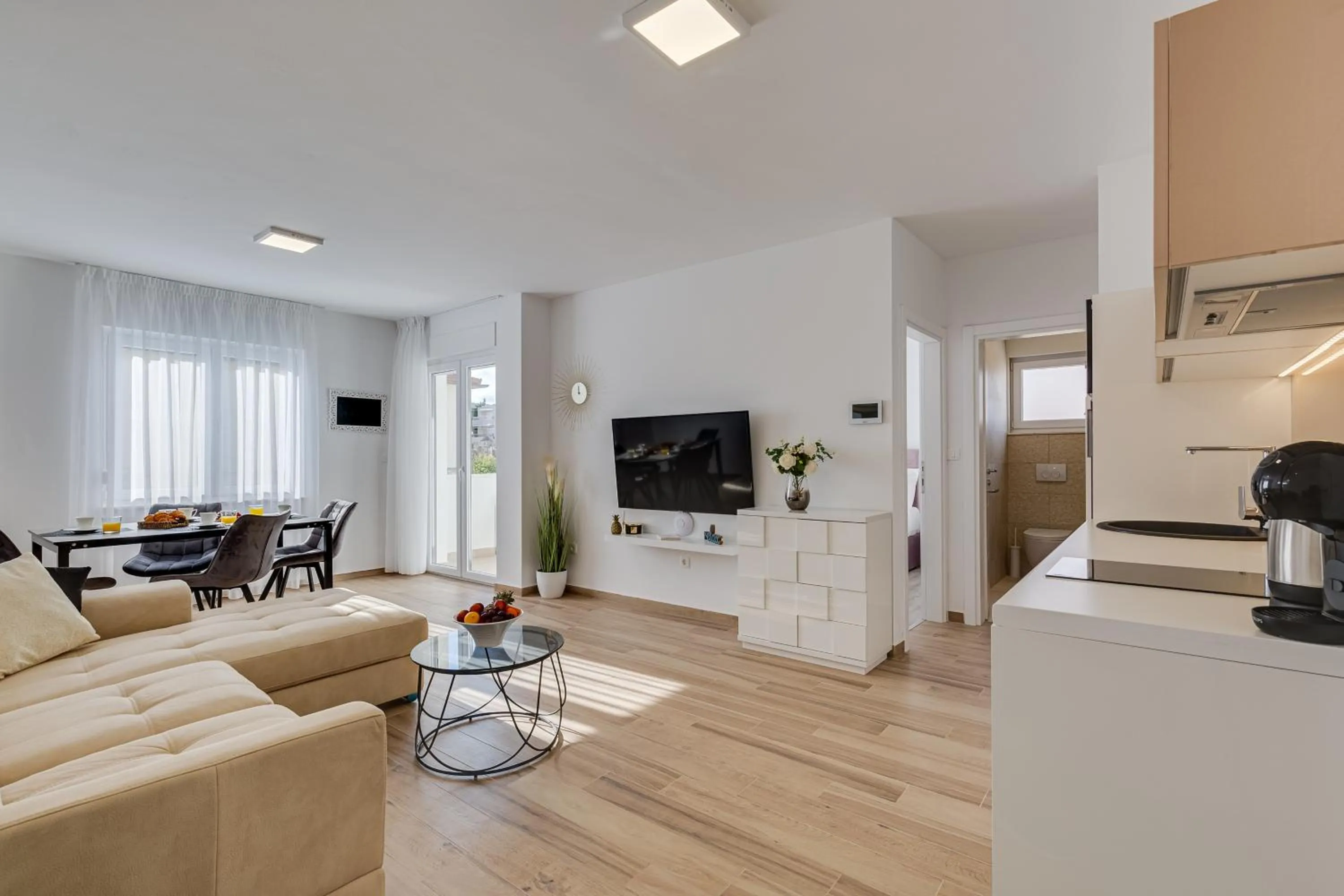 TV and multimedia in Villa Corcovado Deluxe Apartments with Heated Pool